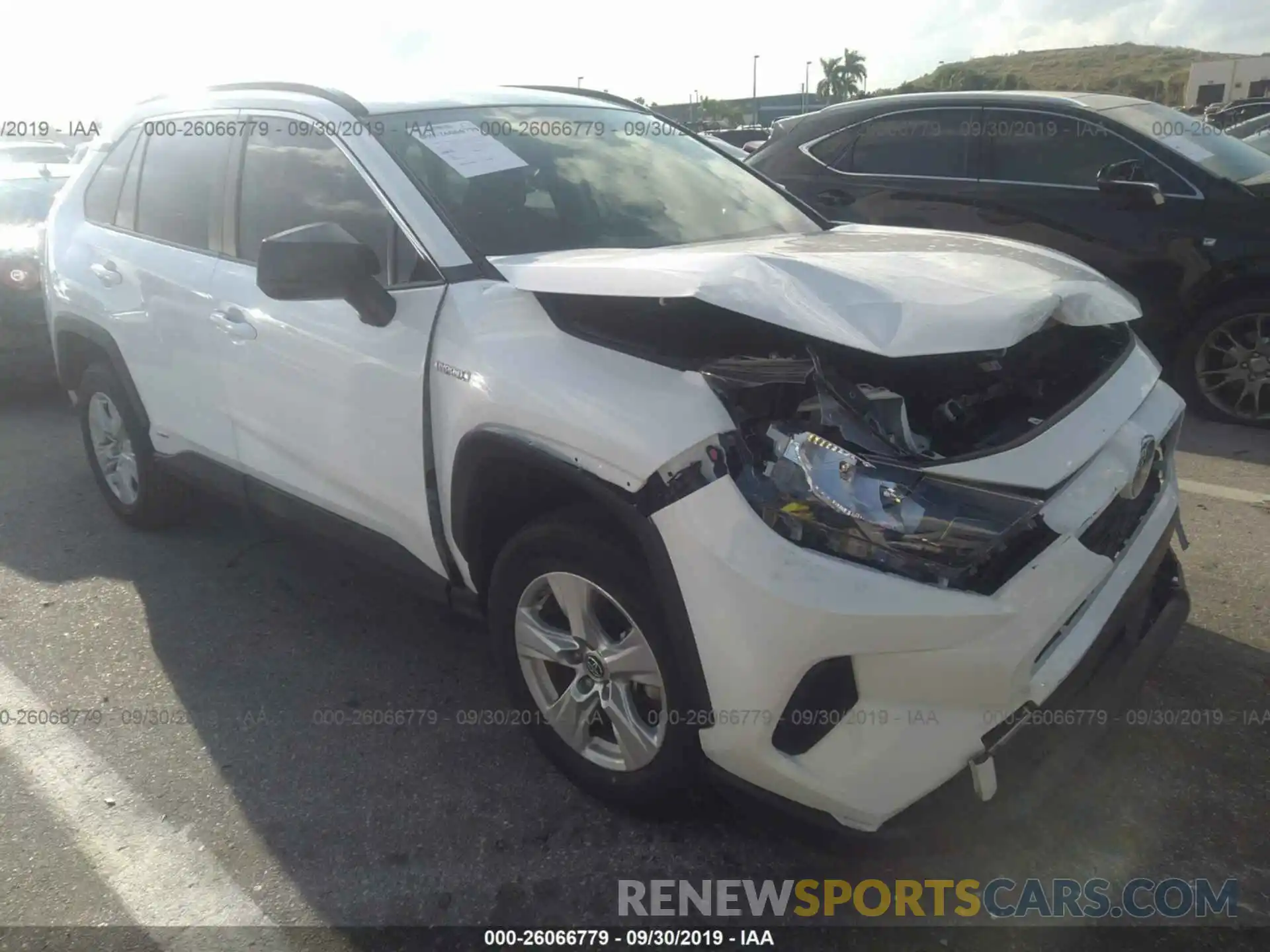 1 Photograph of a damaged car JTMLWRFV9KD011903 TOYOTA RAV4 2019