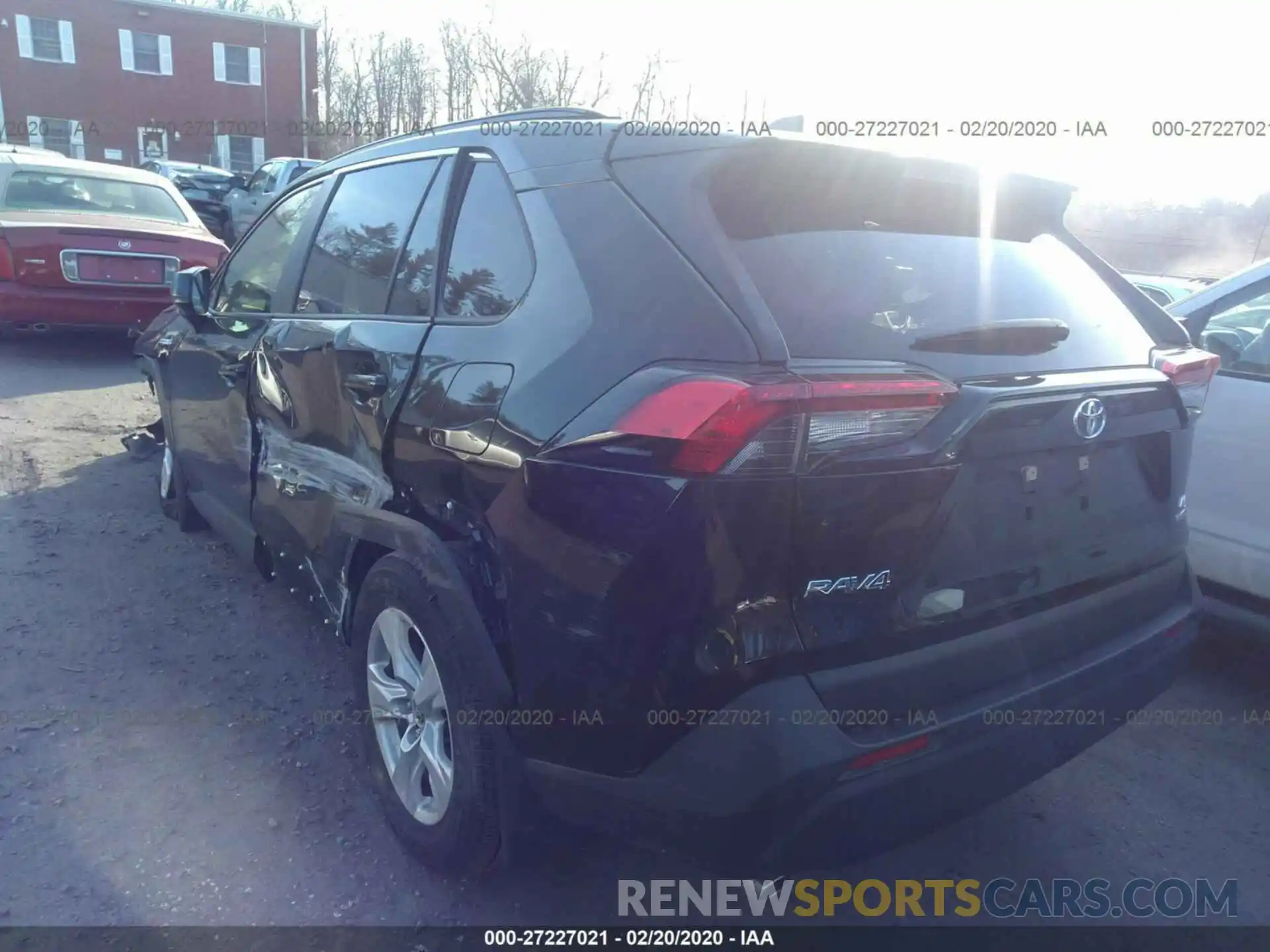 3 Photograph of a damaged car JTMLWRFV9KD025848 TOYOTA RAV4 2019