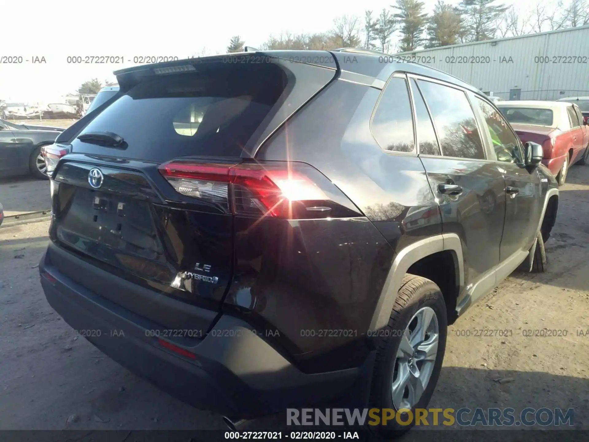 4 Photograph of a damaged car JTMLWRFV9KD025848 TOYOTA RAV4 2019