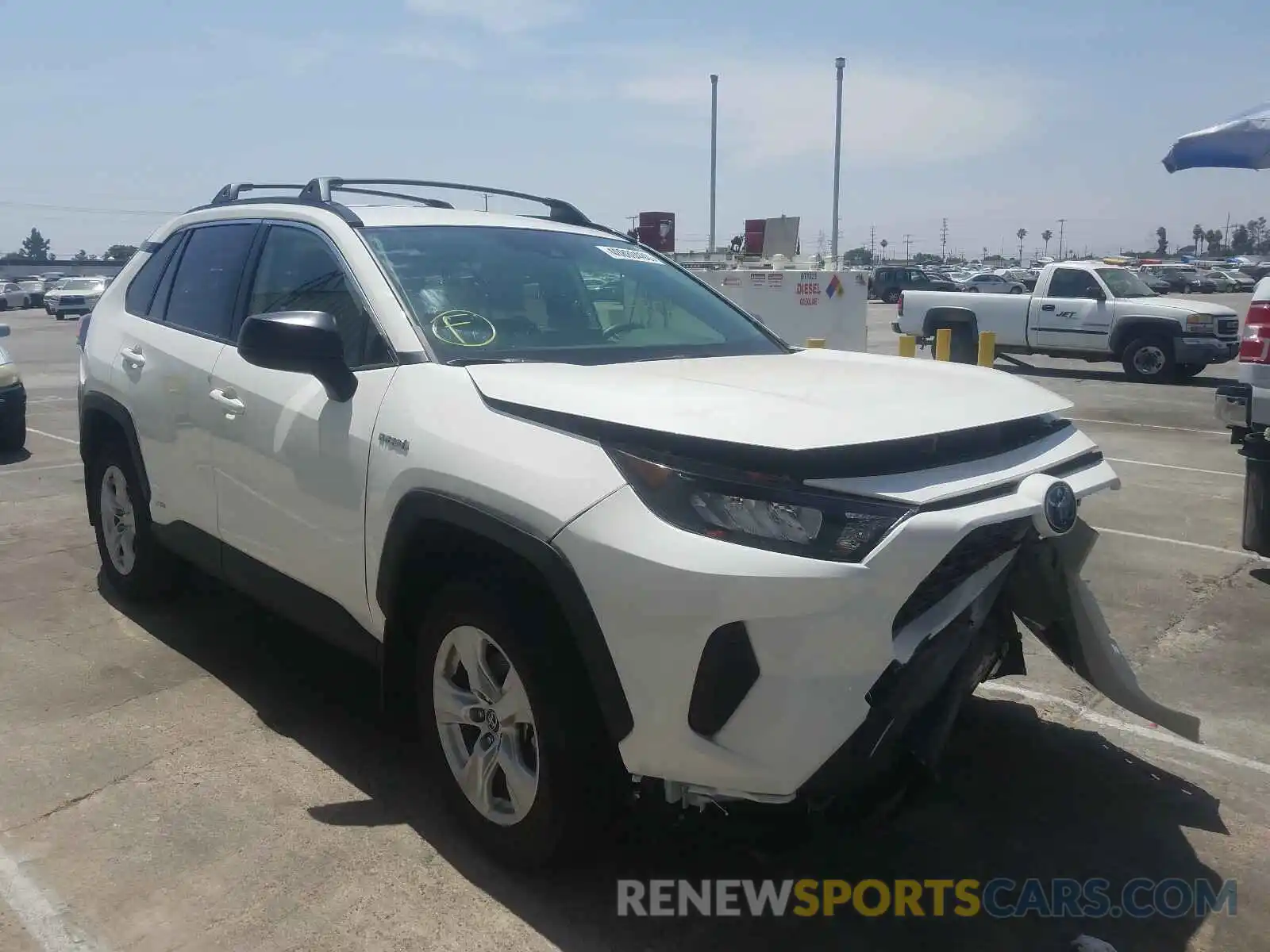 1 Photograph of a damaged car JTMLWRFV9KD029754 TOYOTA RAV4 2019