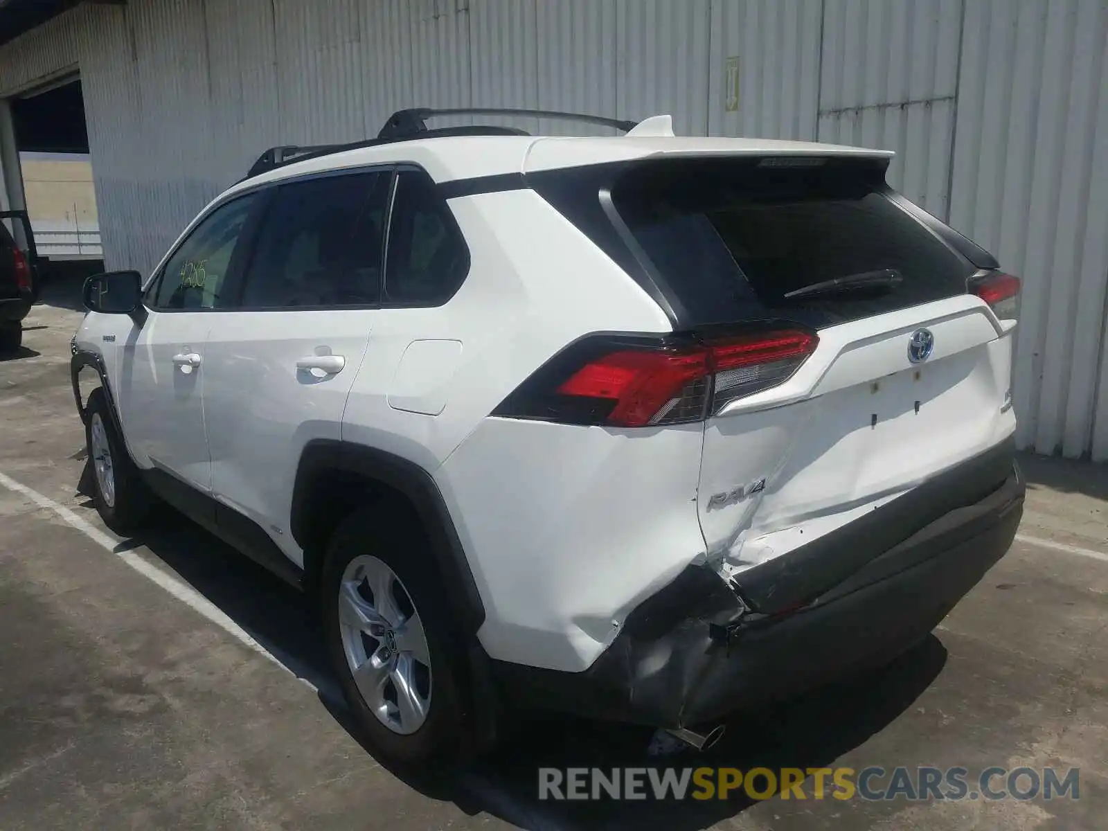 3 Photograph of a damaged car JTMLWRFV9KD029754 TOYOTA RAV4 2019