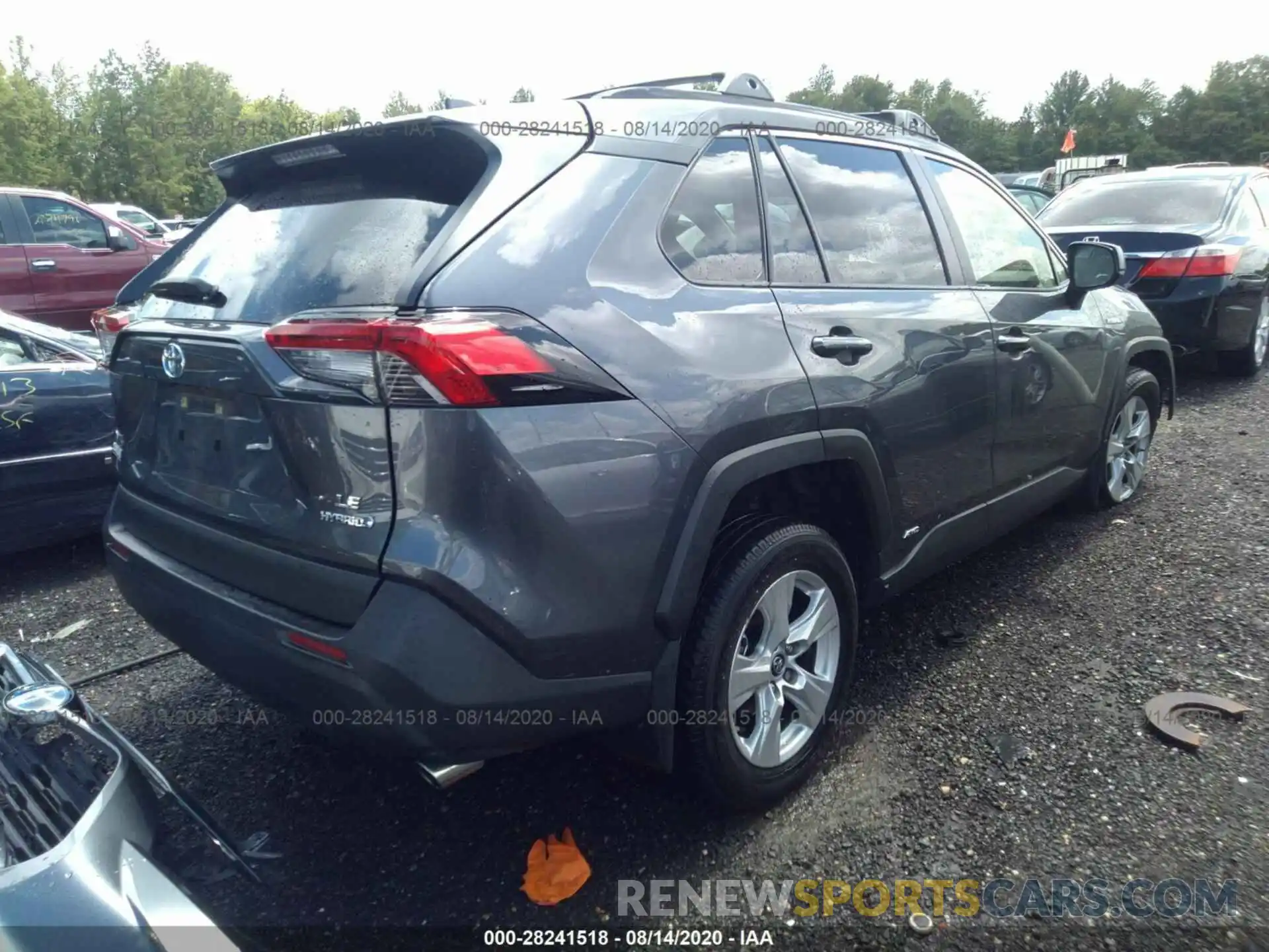 4 Фотография поврежденного автомобиля JTMLWRFVXKD004796 TOYOTA RAV4 2019