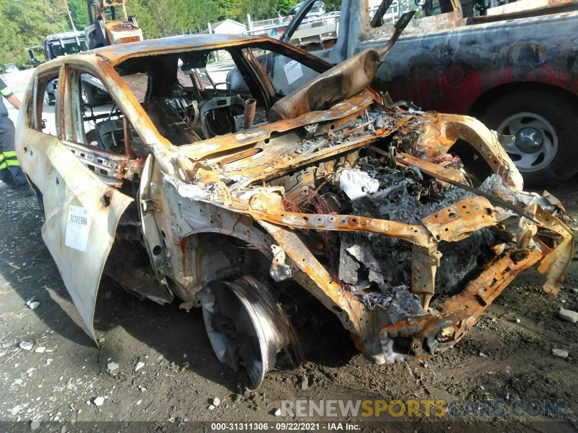 1 Photograph of a damaged car JTMLWRFVXKD021520 TOYOTA RAV4 2019