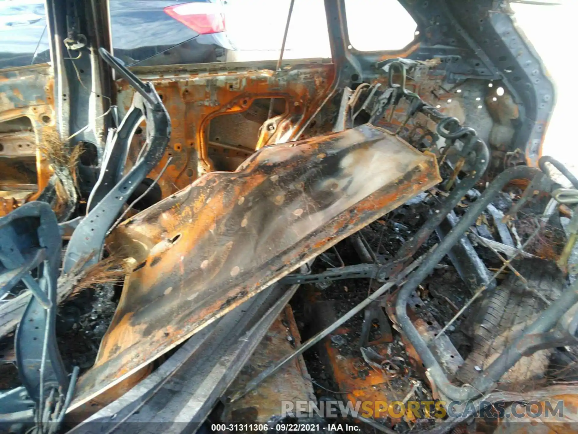 8 Photograph of a damaged car JTMLWRFVXKD021520 TOYOTA RAV4 2019