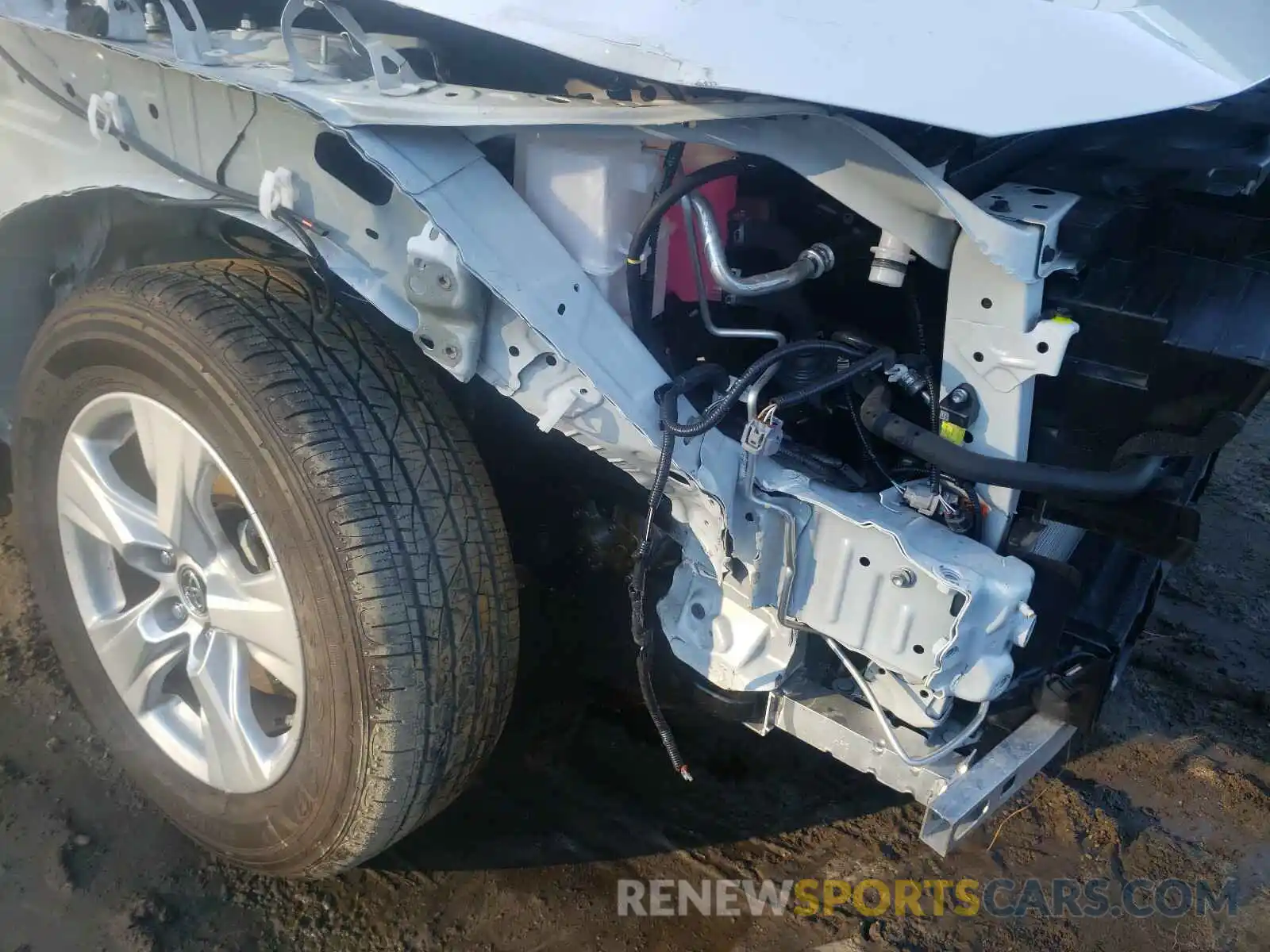 9 Фотография поврежденного автомобиля JTMMWRFV0KD010644 TOYOTA RAV4 2019