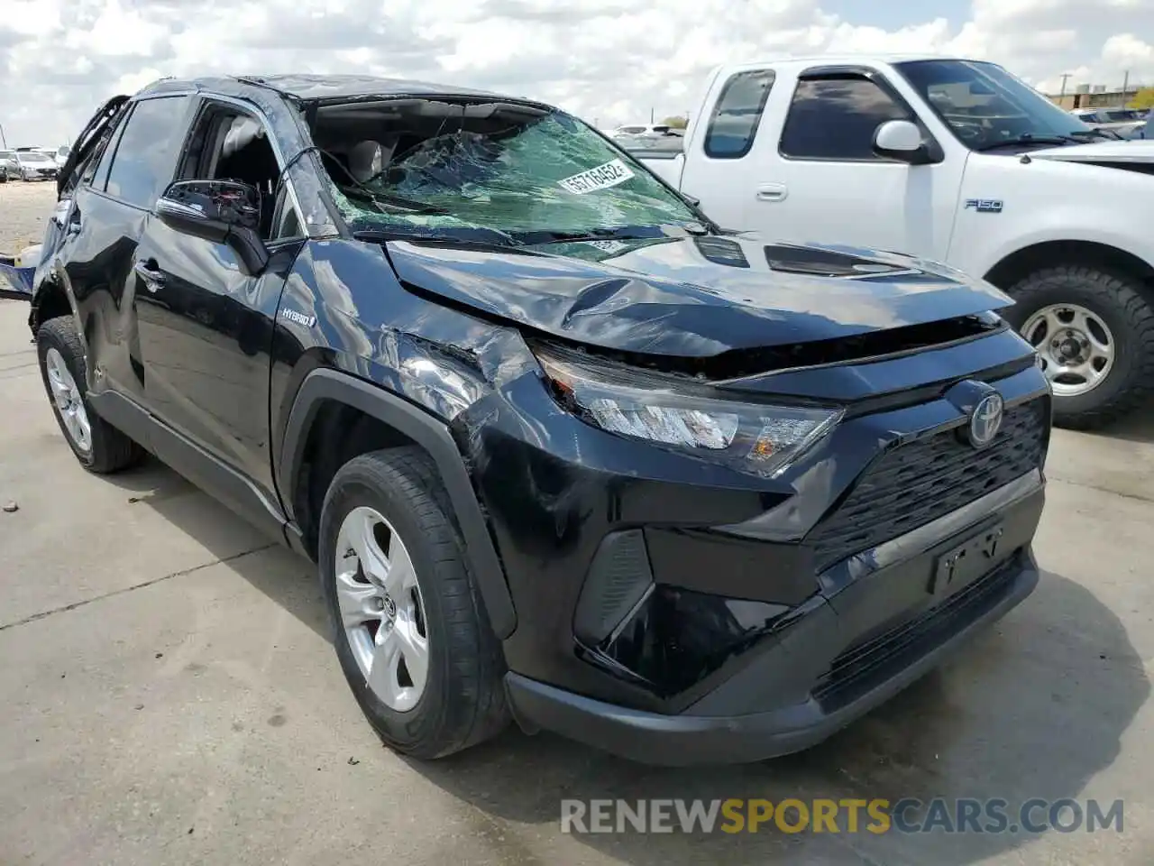 1 Photograph of a damaged car JTMMWRFV0KD015746 TOYOTA RAV4 2019