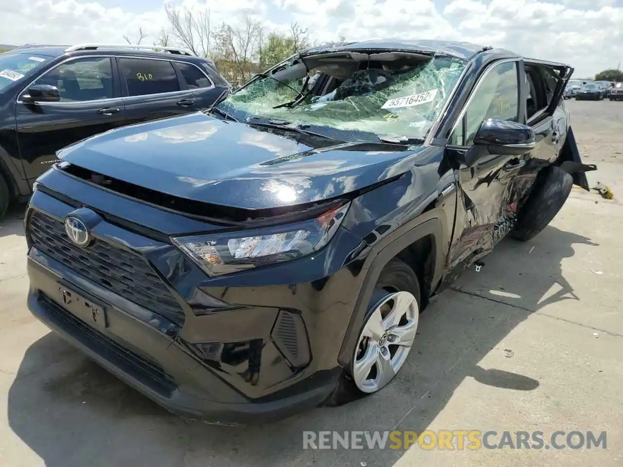 2 Photograph of a damaged car JTMMWRFV0KD015746 TOYOTA RAV4 2019