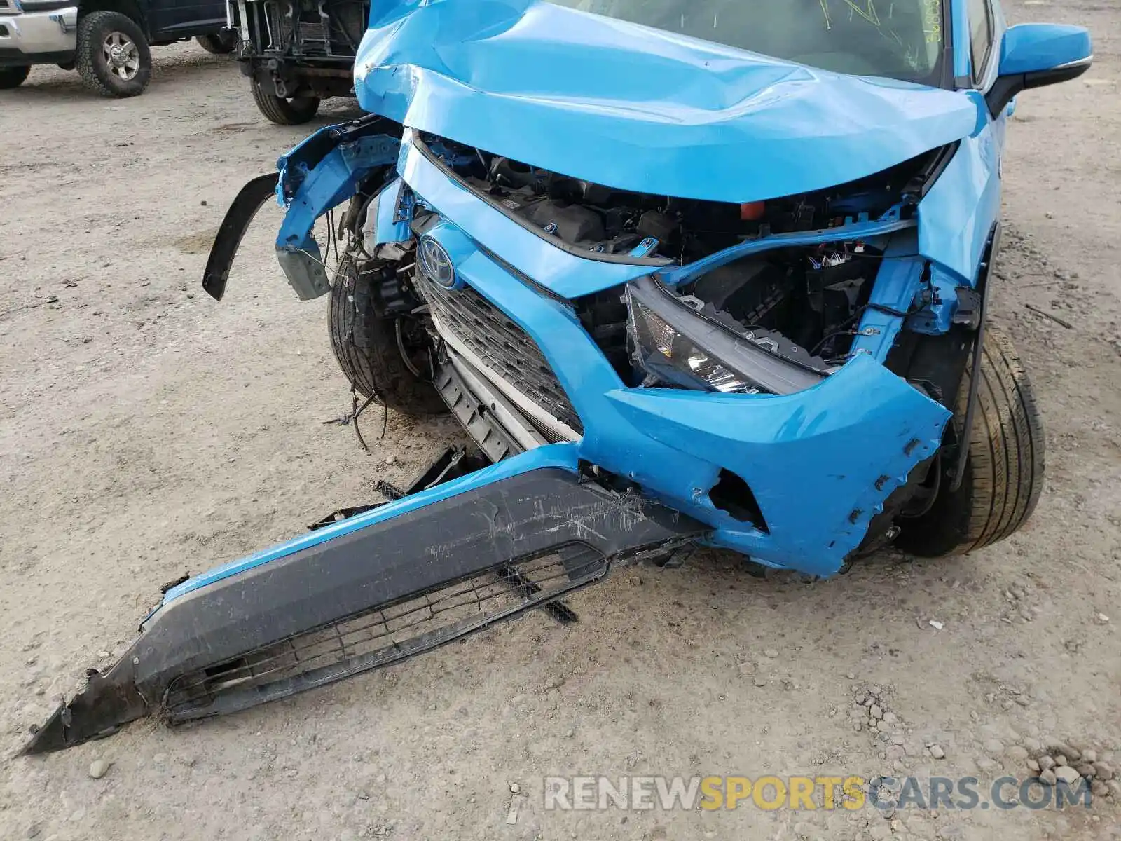 9 Photograph of a damaged car JTMMWRFV0KD026259 TOYOTA RAV4 2019