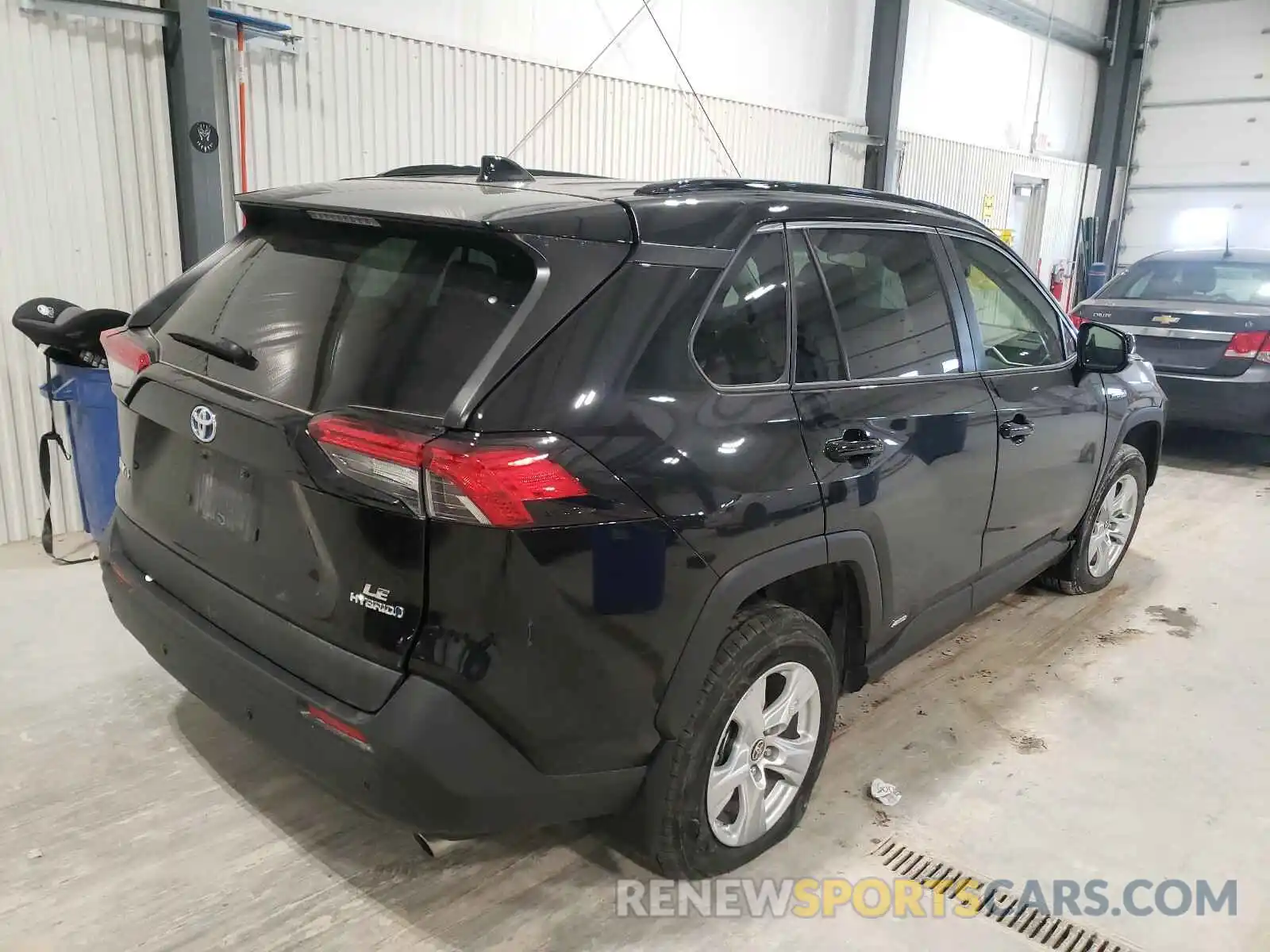 4 Фотография поврежденного автомобиля JTMMWRFV0KD036662 TOYOTA RAV4 2019