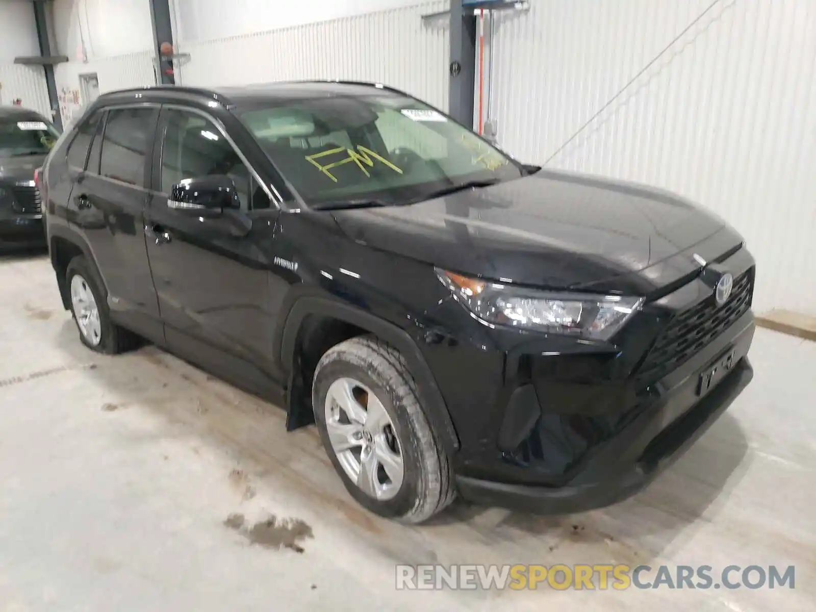 9 Photograph of a damaged car JTMMWRFV0KD036662 TOYOTA RAV4 2019