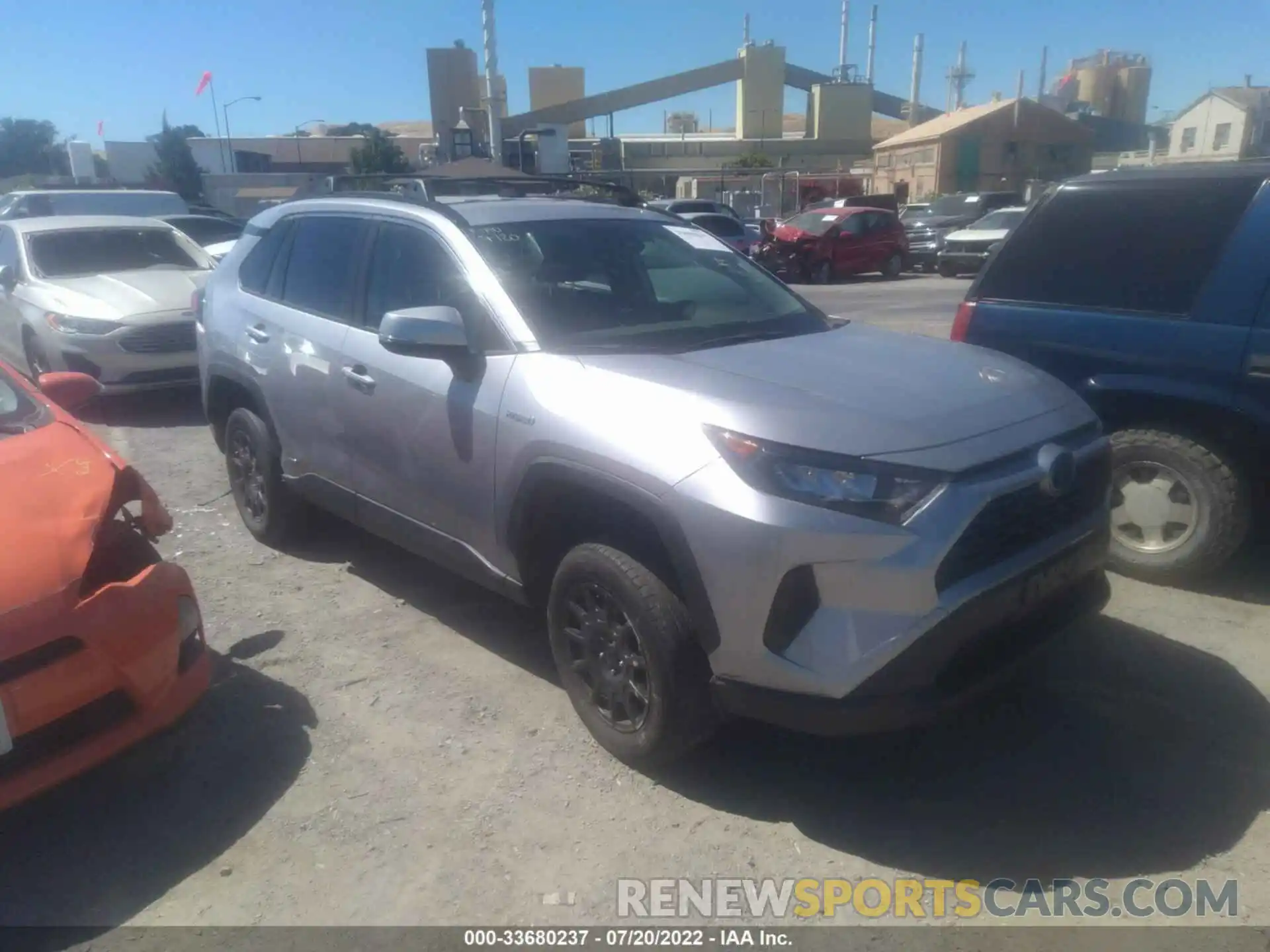 1 Photograph of a damaged car JTMMWRFV0KD042297 TOYOTA RAV4 2019