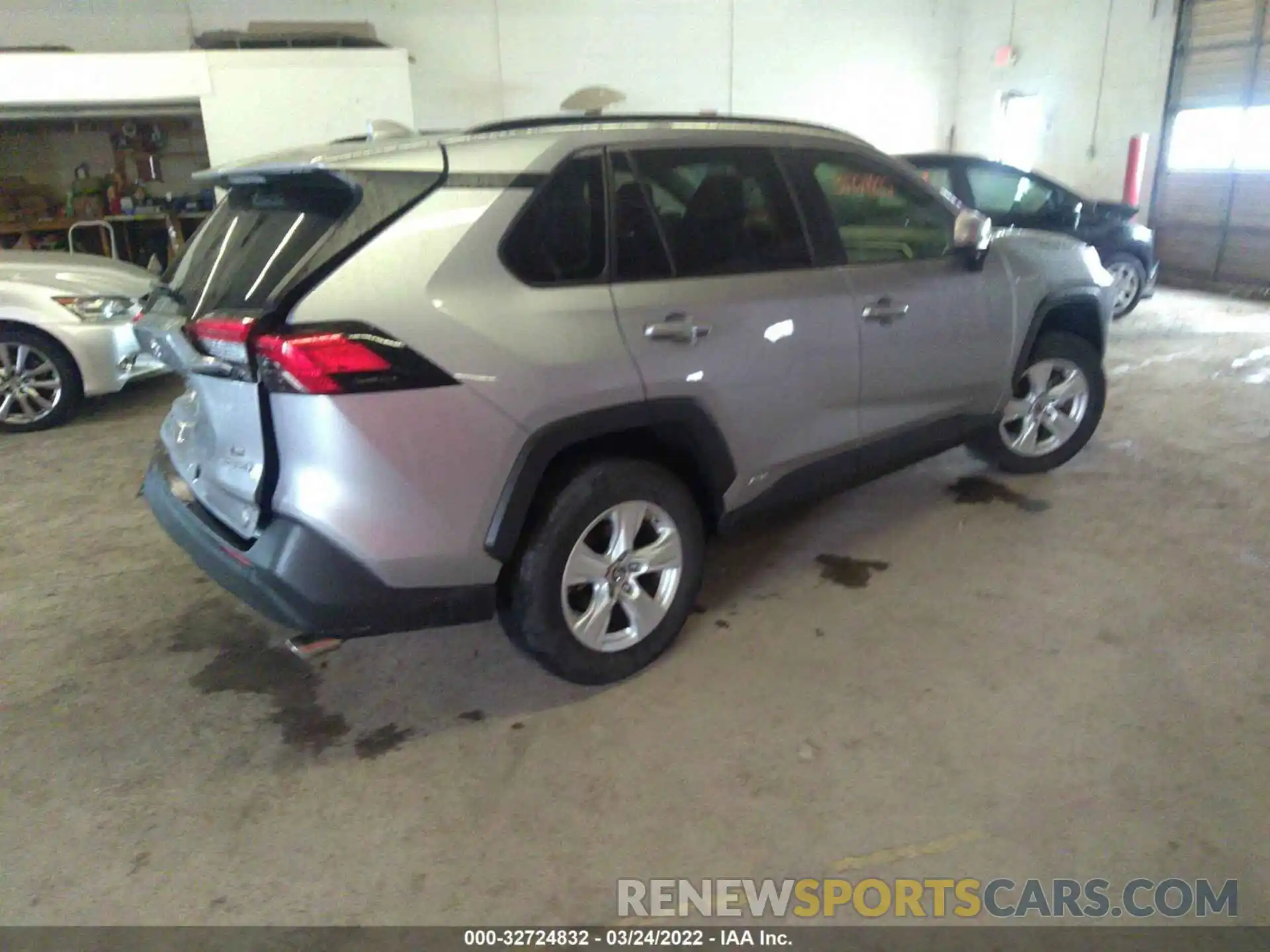 4 Фотография поврежденного автомобиля JTMMWRFV1KD007798 TOYOTA RAV4 2019