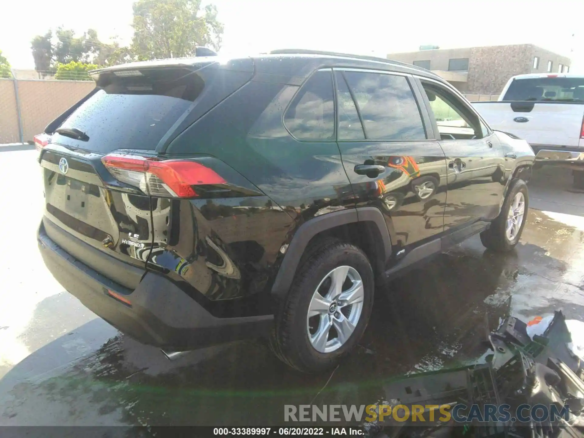 4 Photograph of a damaged car JTMMWRFV1KD014119 TOYOTA RAV4 2019