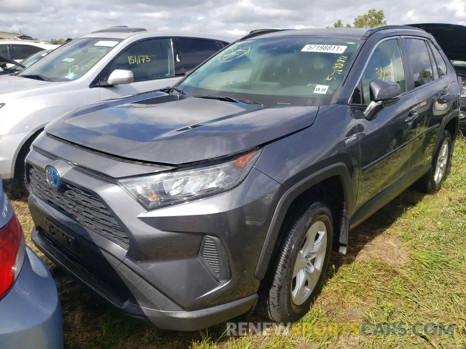 2 Photograph of a damaged car JTMMWRFV1KD022933 TOYOTA RAV4 2019