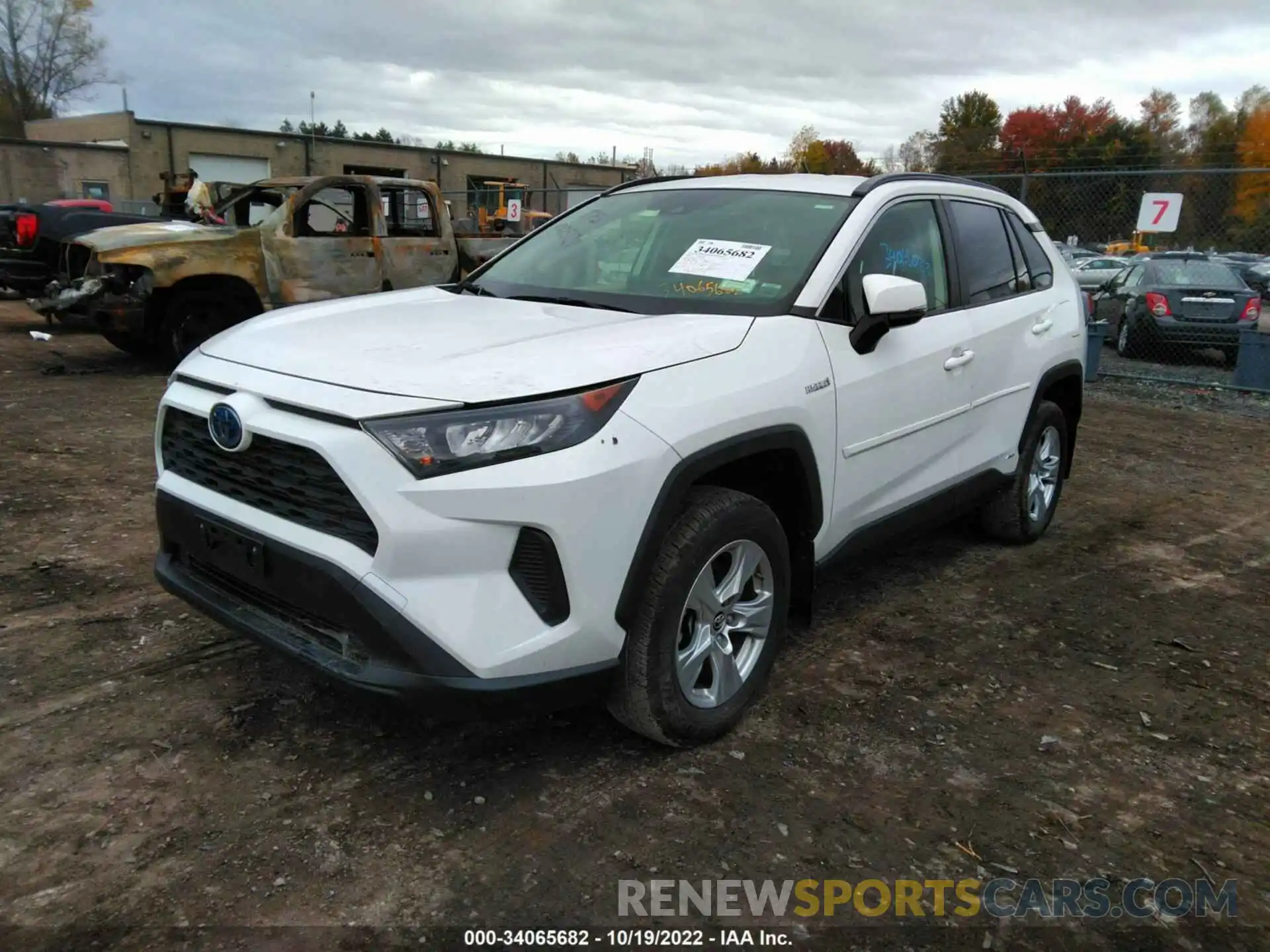 2 Фотография поврежденного автомобиля JTMMWRFV1KJ005129 TOYOTA RAV4 2019