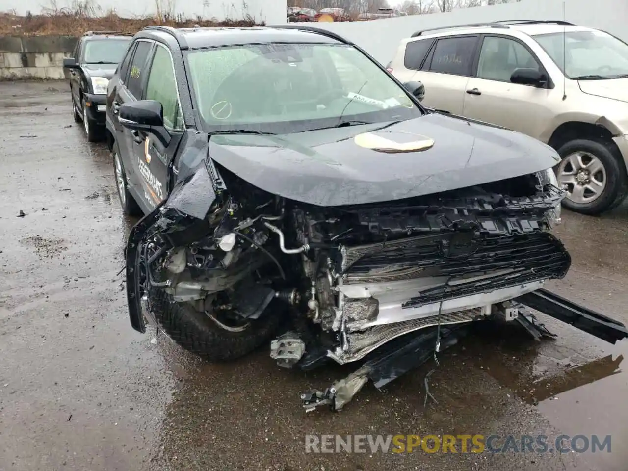 1 Photograph of a damaged car JTMMWRFV2KD008099 TOYOTA RAV4 2019