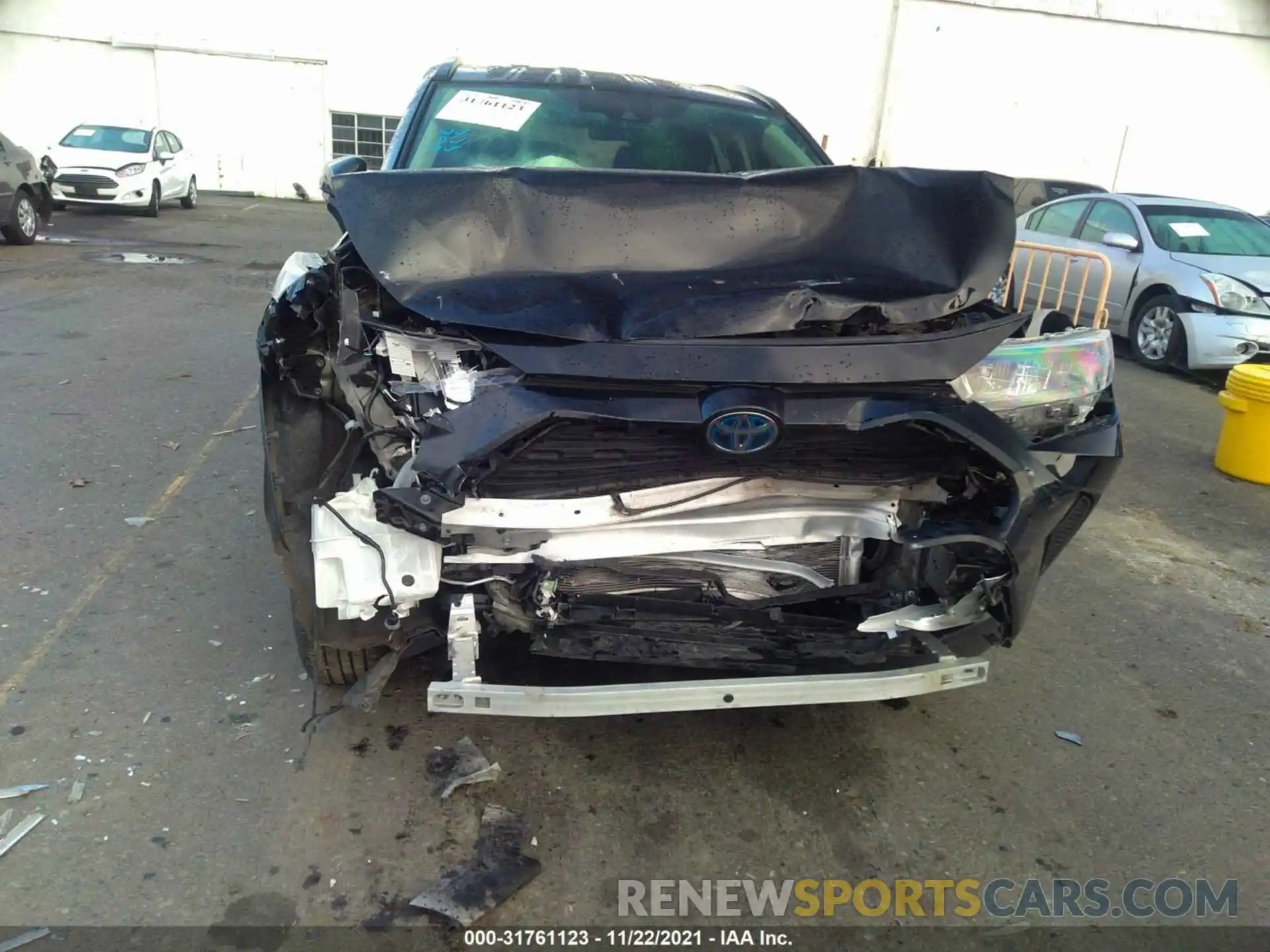 6 Photograph of a damaged car JTMMWRFV2KD013027 TOYOTA RAV4 2019