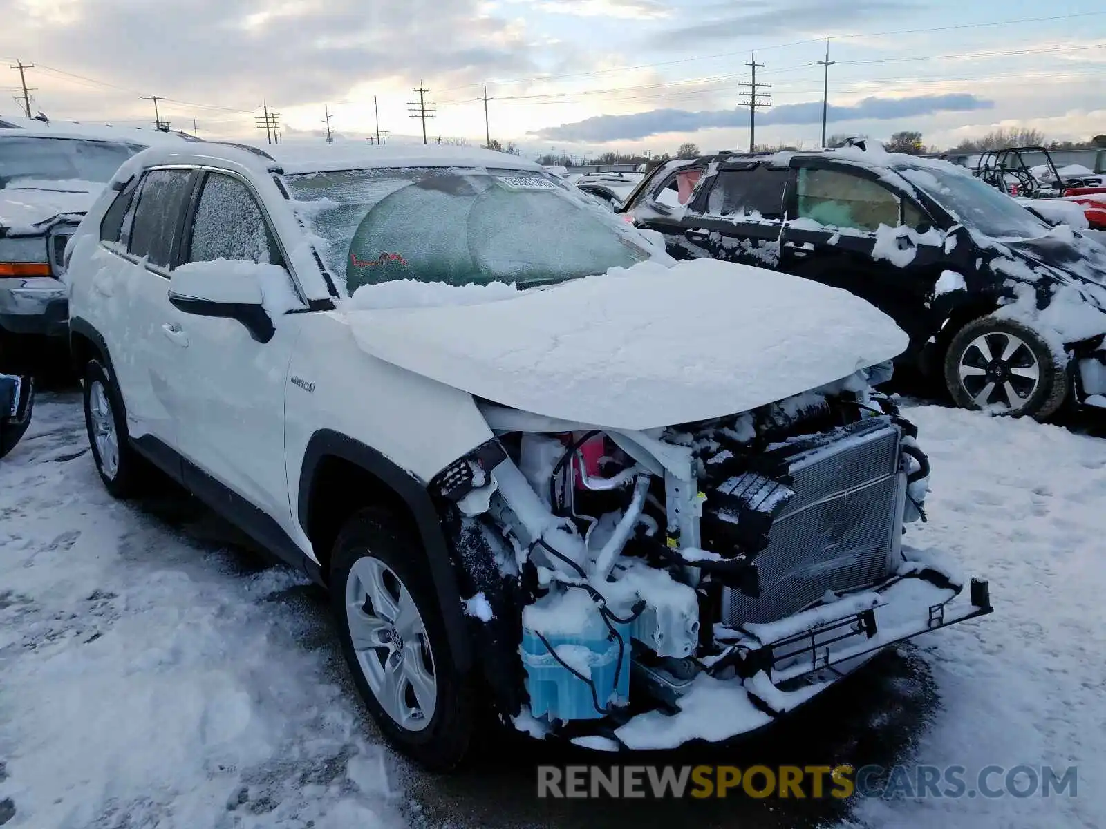 1 Photograph of a damaged car JTMMWRFV2KD014193 TOYOTA RAV4 2019