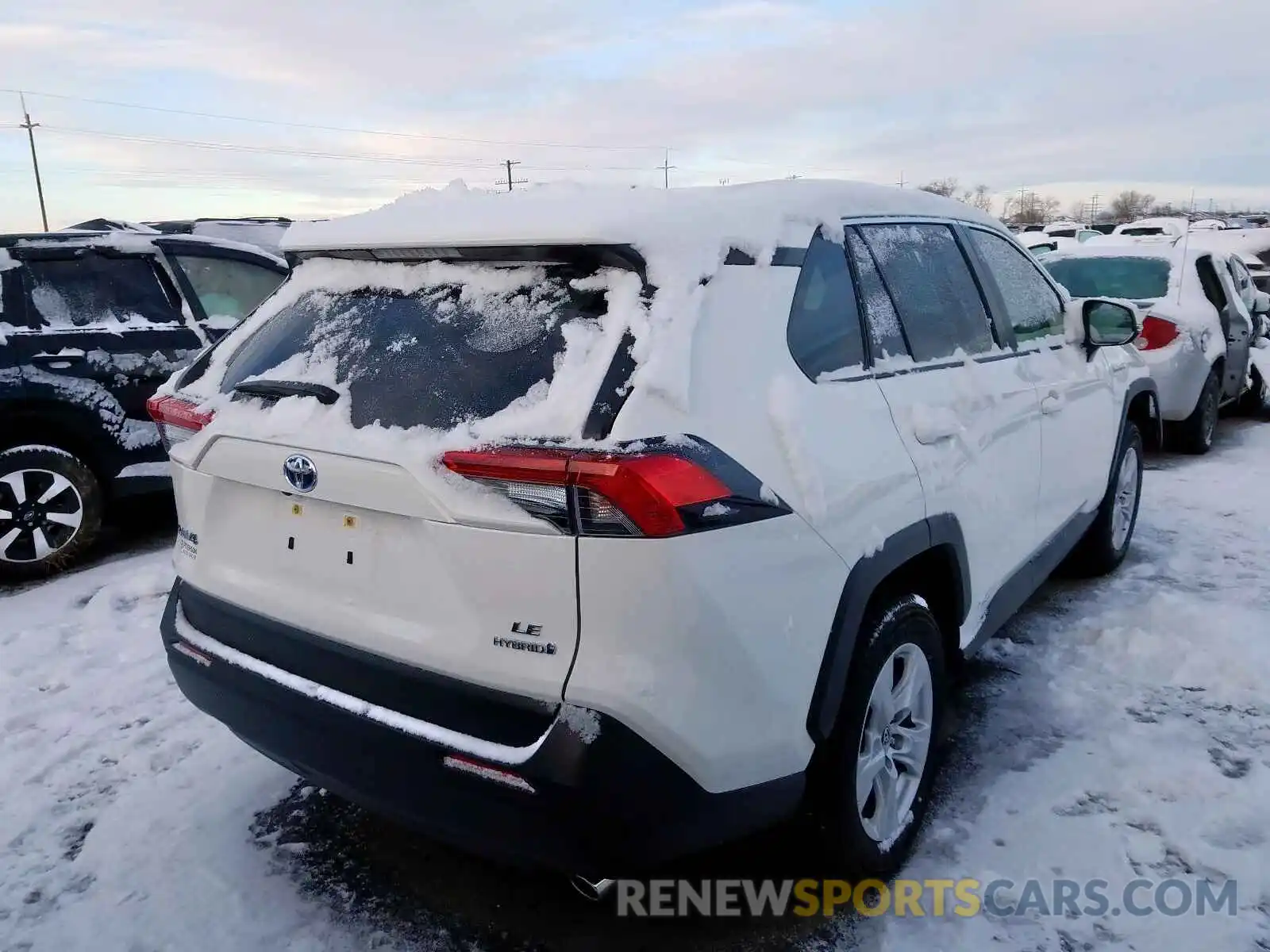 4 Photograph of a damaged car JTMMWRFV2KD014193 TOYOTA RAV4 2019