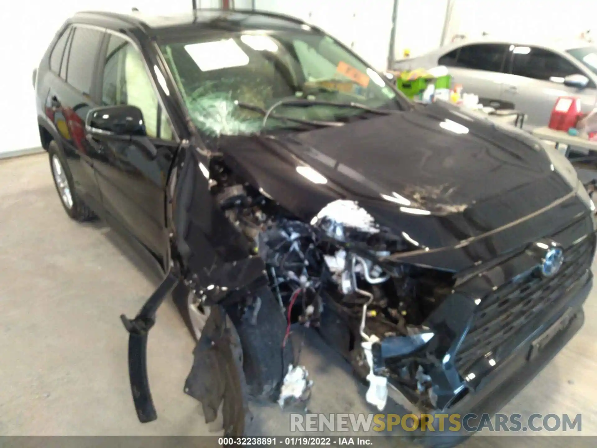 6 Photograph of a damaged car JTMMWRFV2KD511387 TOYOTA RAV4 2019