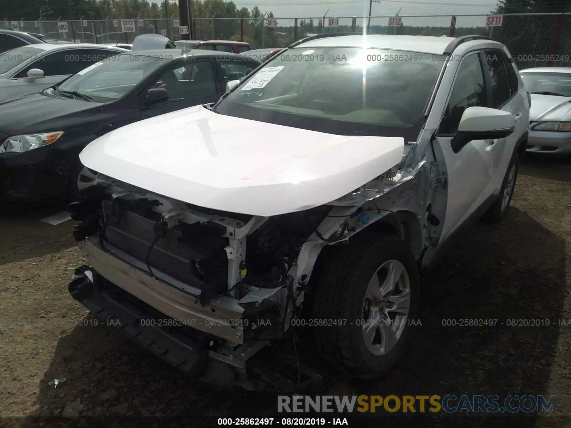 2 Фотография поврежденного автомобиля JTMMWRFV3KD003168 TOYOTA RAV4 2019