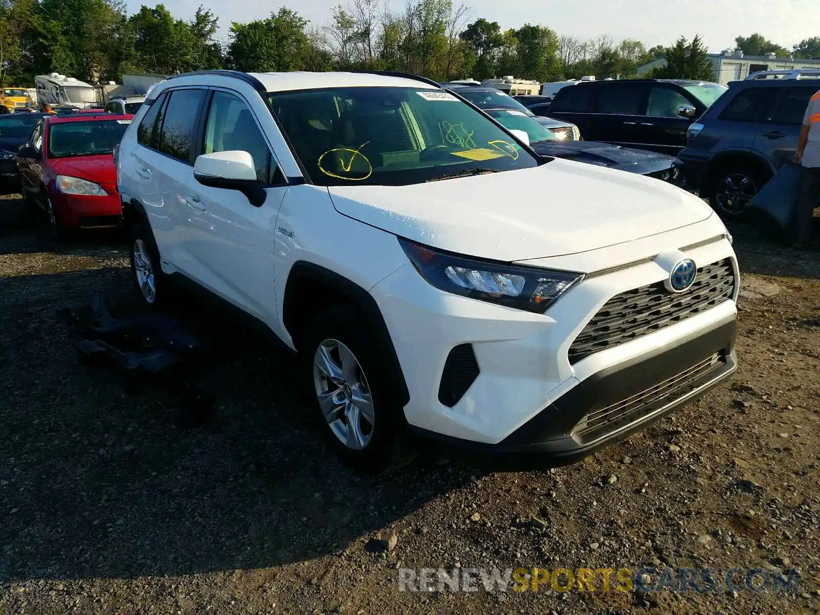 1 Photograph of a damaged car JTMMWRFV3KD015790 TOYOTA RAV4 2019