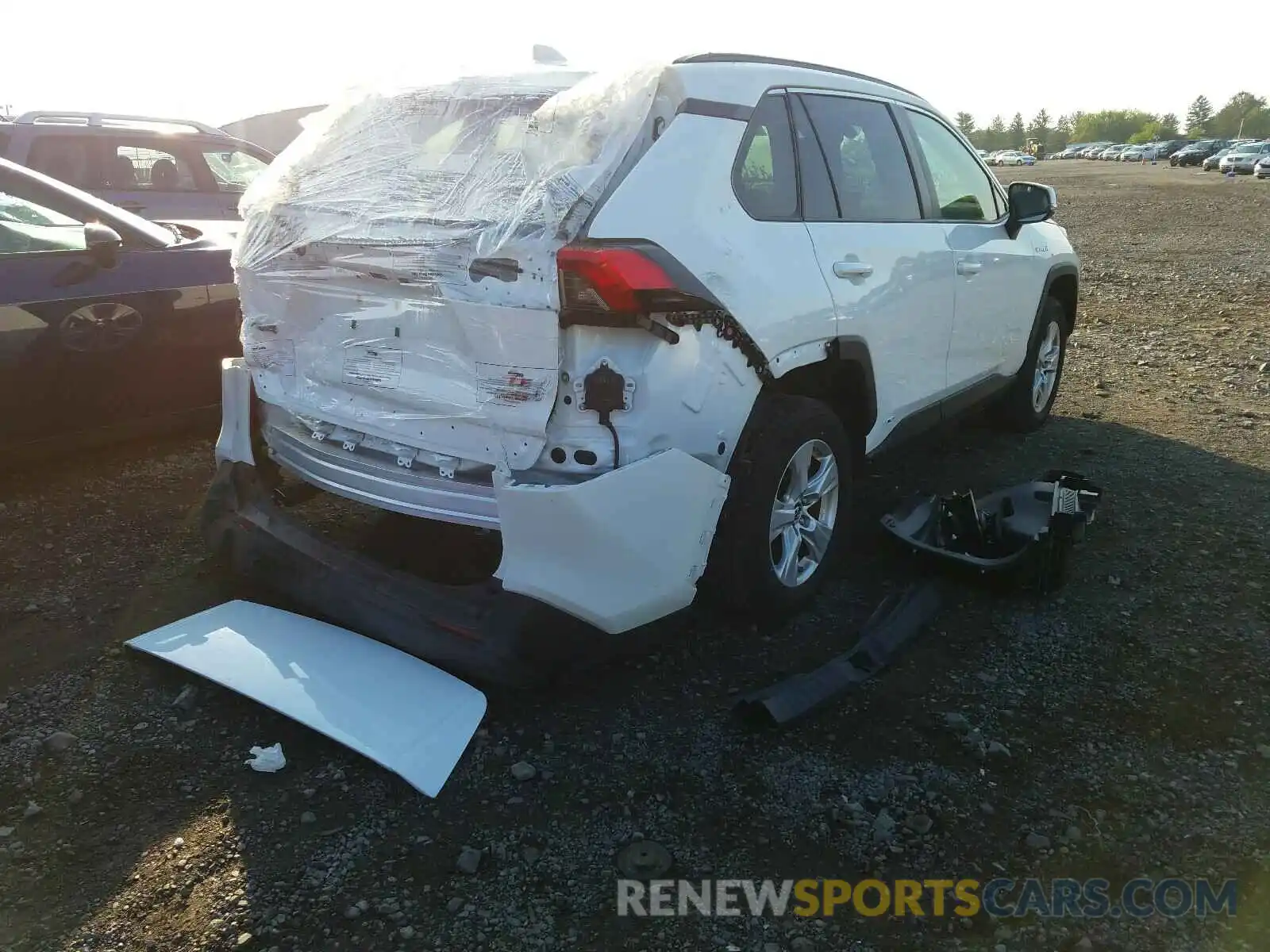 4 Фотография поврежденного автомобиля JTMMWRFV3KD015790 TOYOTA RAV4 2019