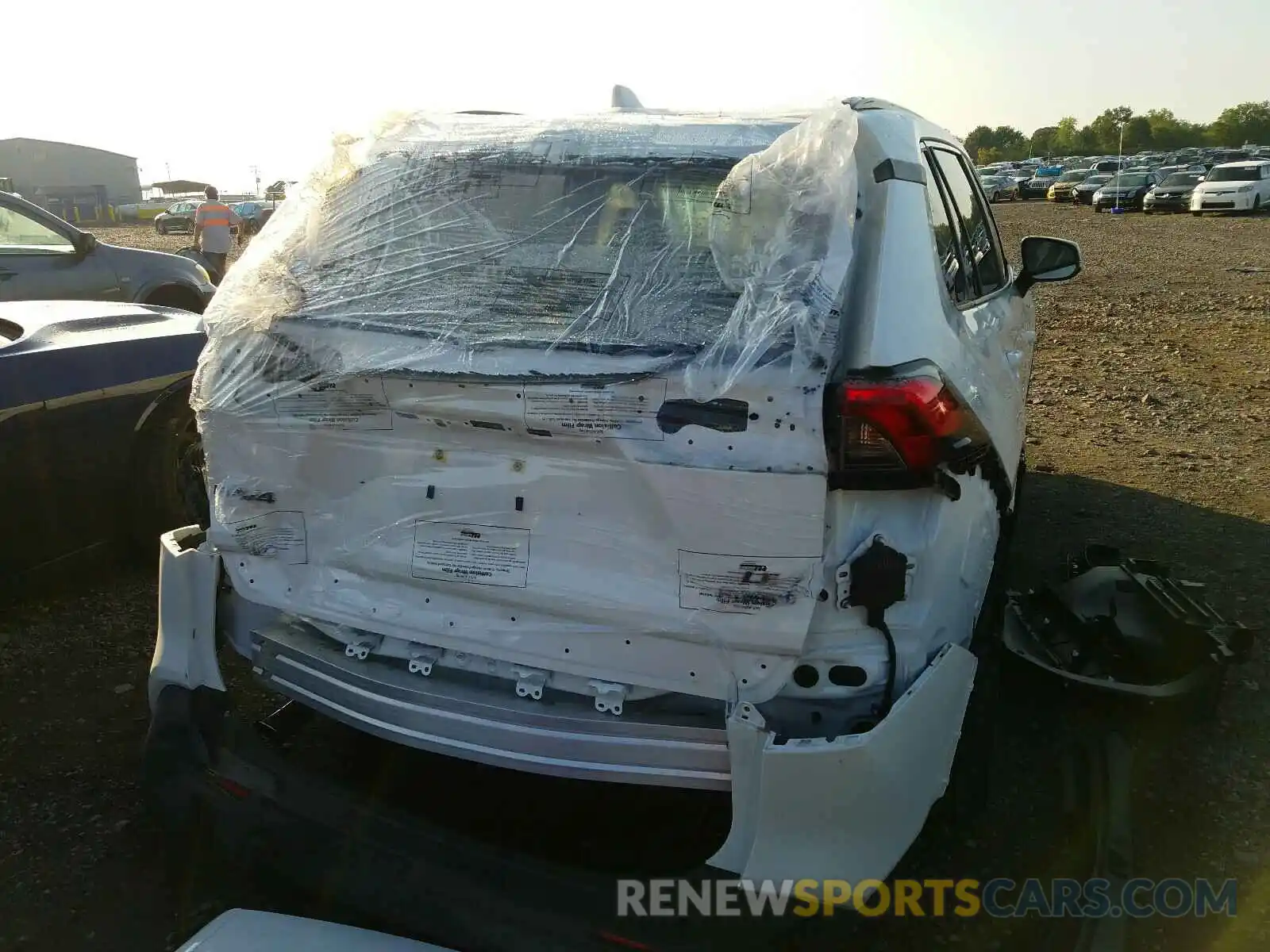 9 Photograph of a damaged car JTMMWRFV3KD015790 TOYOTA RAV4 2019