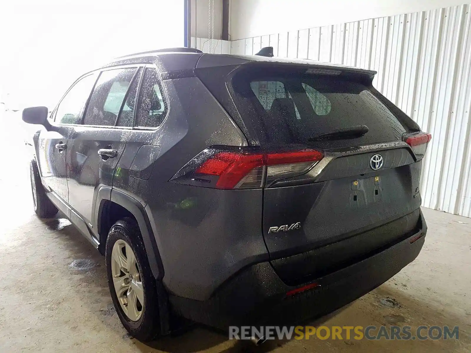 3 Photograph of a damaged car JTMMWRFV4KD012476 TOYOTA RAV4 2019