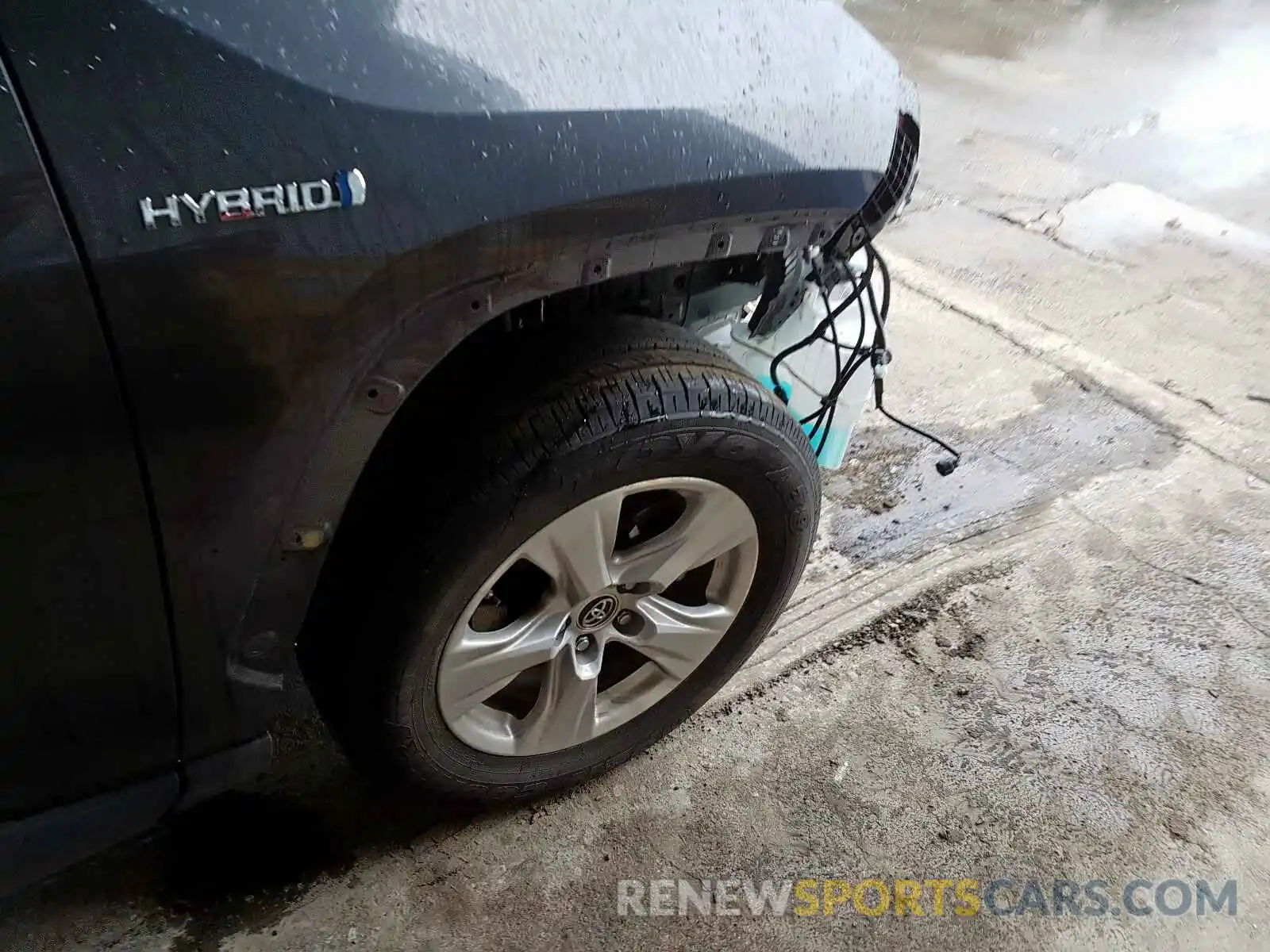 9 Photograph of a damaged car JTMMWRFV4KD012476 TOYOTA RAV4 2019