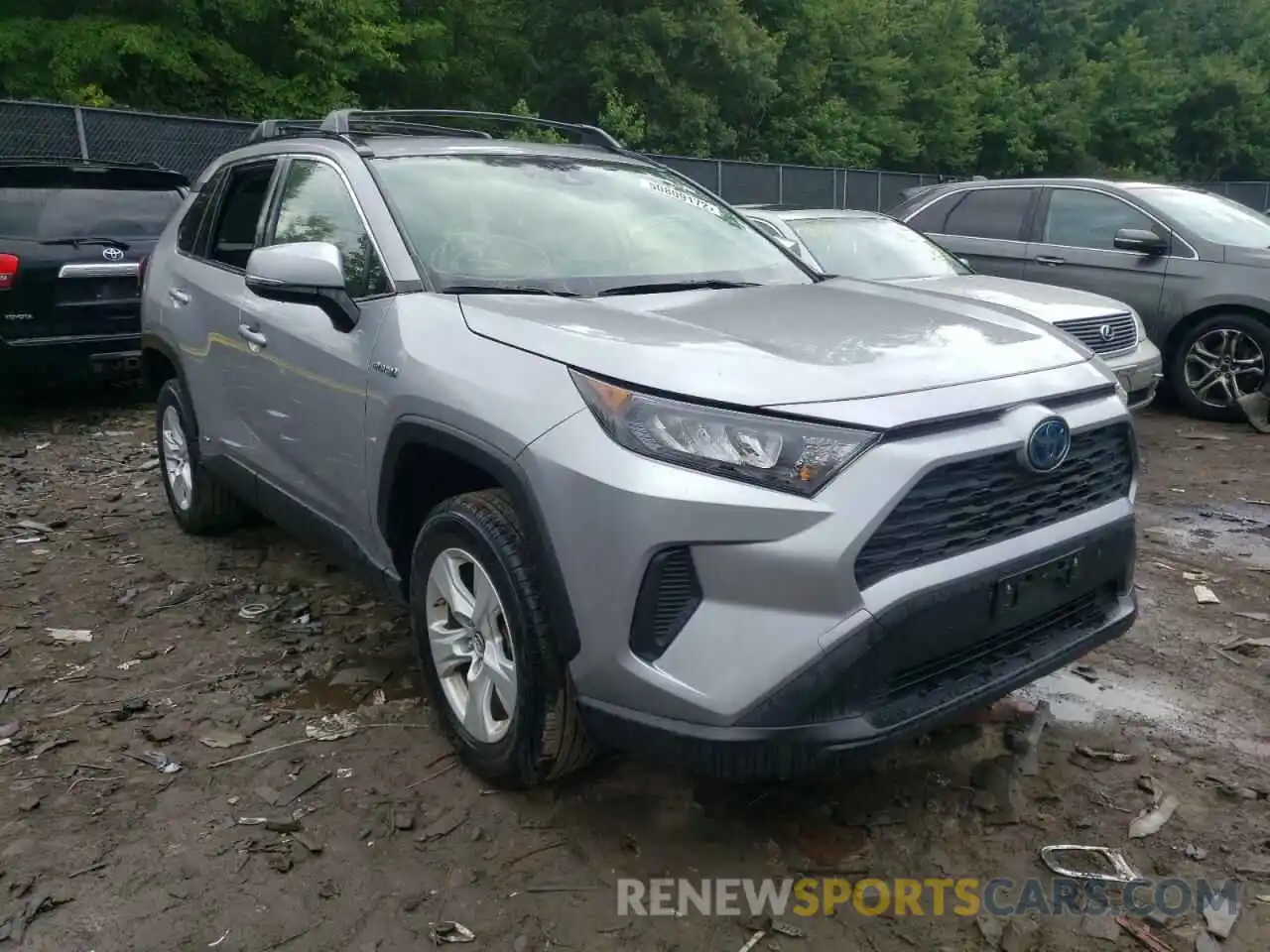 1 Photograph of a damaged car JTMMWRFV4KD020660 TOYOTA RAV4 2019