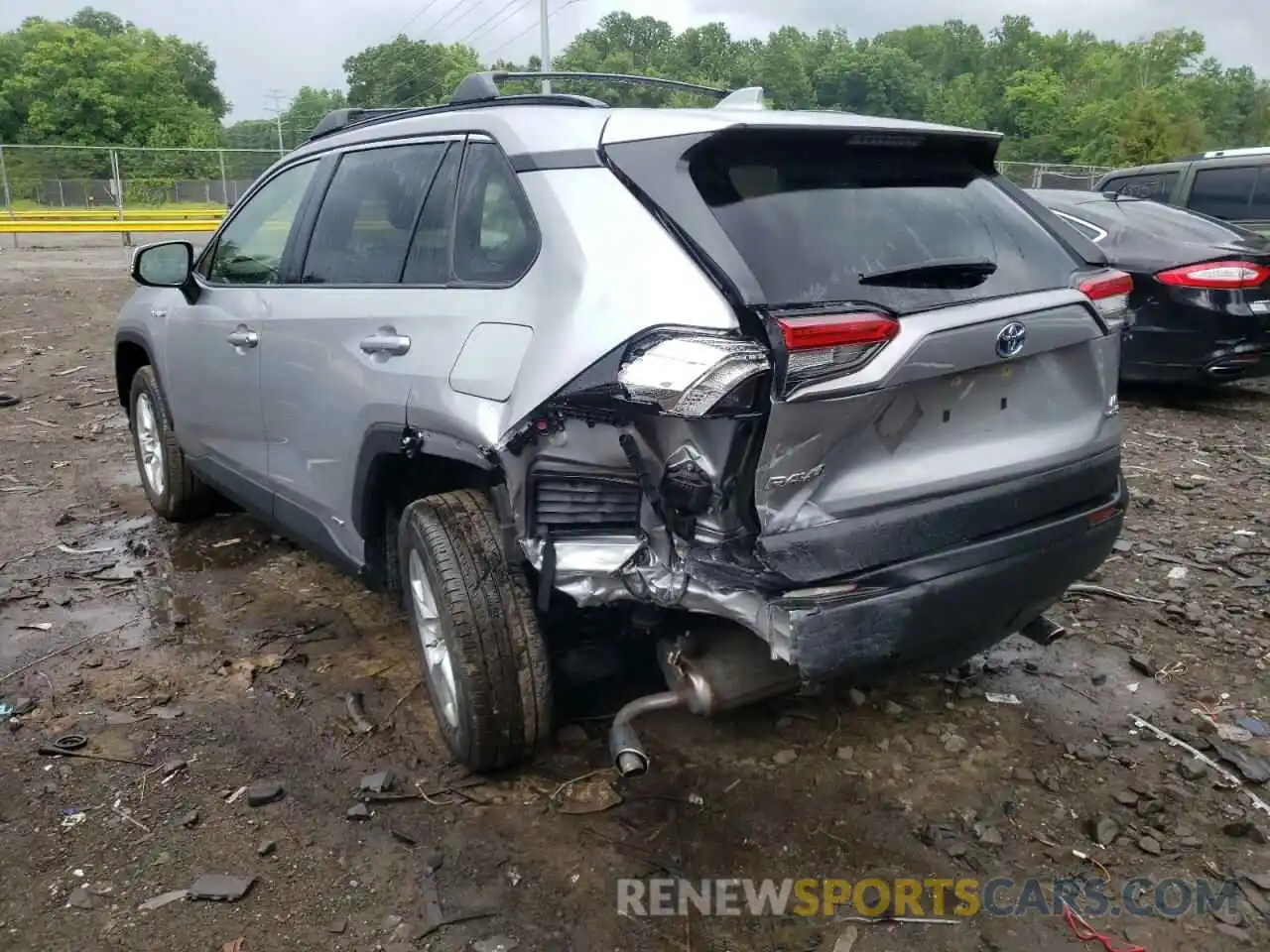 3 Photograph of a damaged car JTMMWRFV4KD020660 TOYOTA RAV4 2019