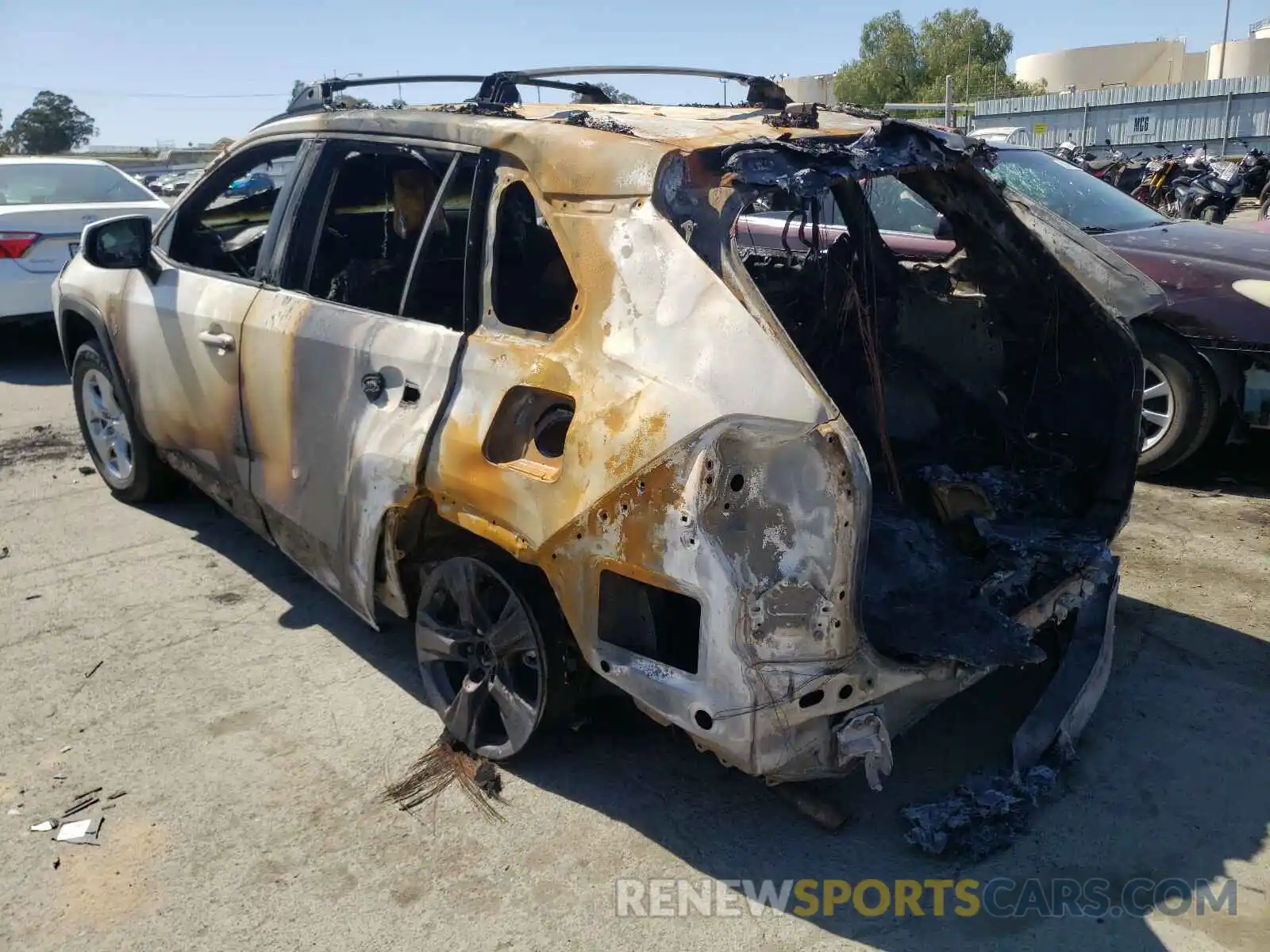 3 Photograph of a damaged car JTMMWRFV4KD506045 TOYOTA RAV4 2019