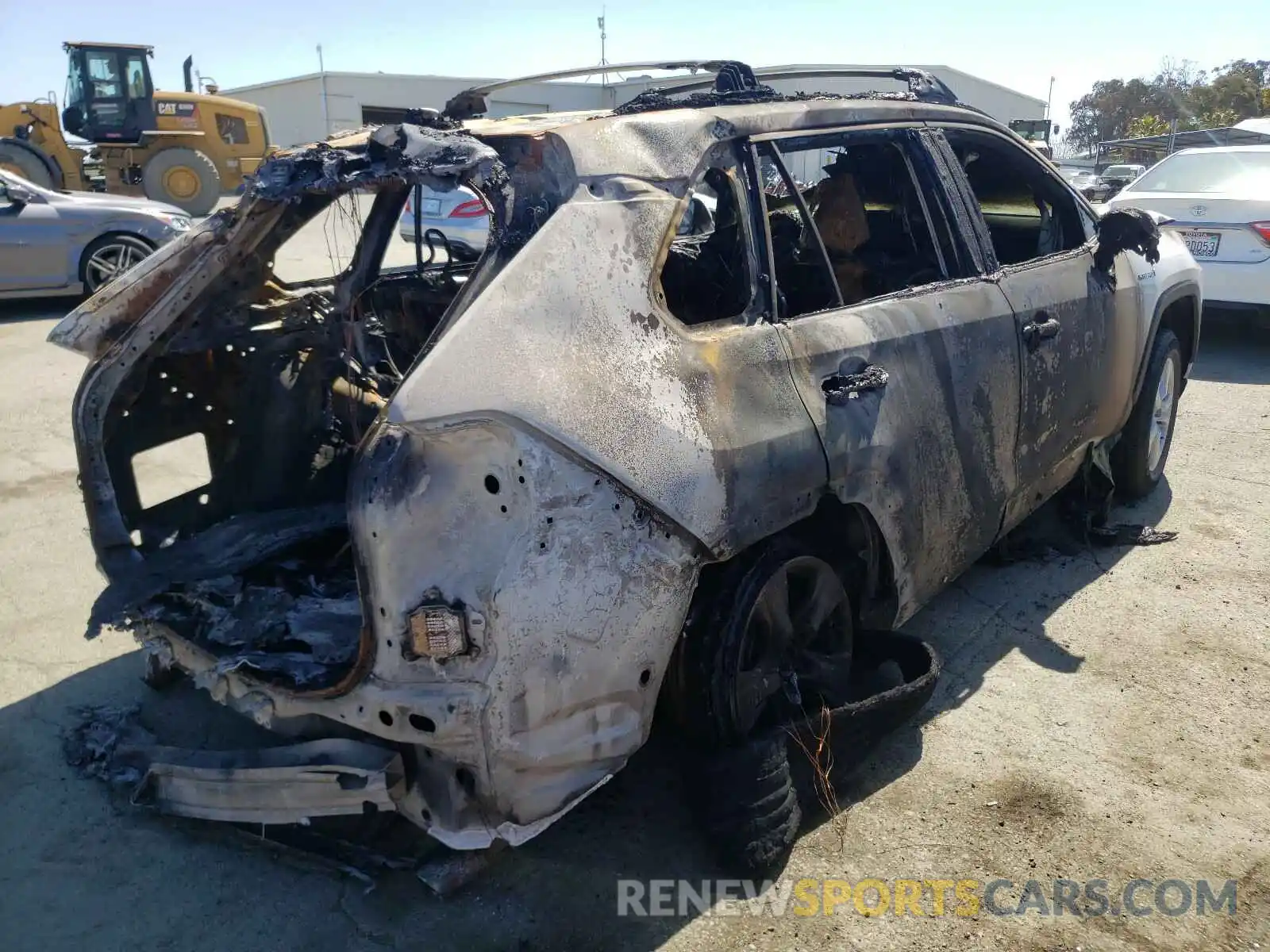 4 Photograph of a damaged car JTMMWRFV4KD506045 TOYOTA RAV4 2019