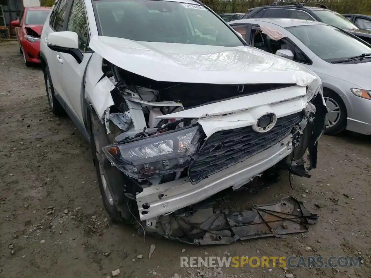 9 Photograph of a damaged car JTMMWRFV5KD011577 TOYOTA RAV4 2019