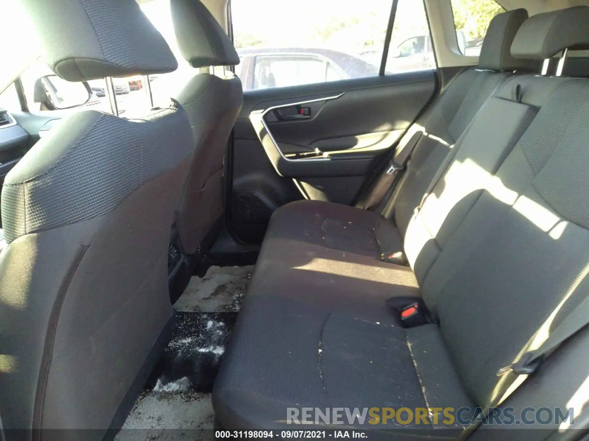 8 Photograph of a damaged car JTMMWRFV5KD014544 TOYOTA RAV4 2019