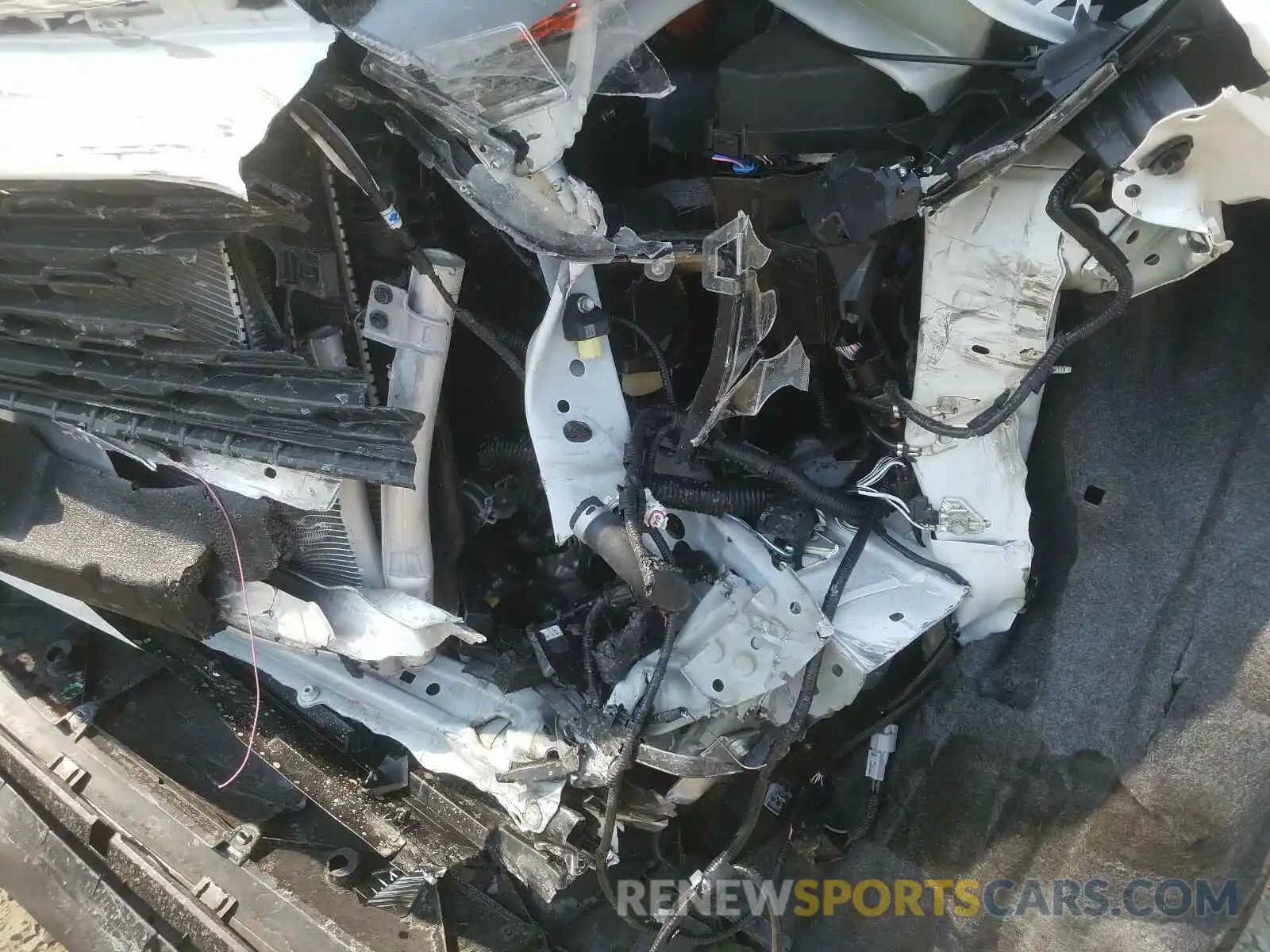 9 Photograph of a damaged car JTMMWRFV5KD030890 TOYOTA RAV4 2019