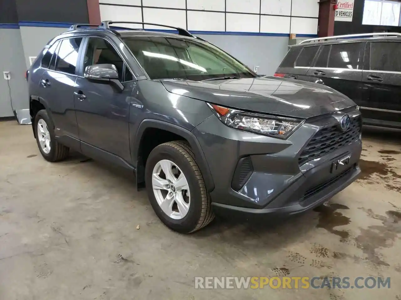 1 Photograph of a damaged car JTMMWRFV5KD034311 TOYOTA RAV4 2019