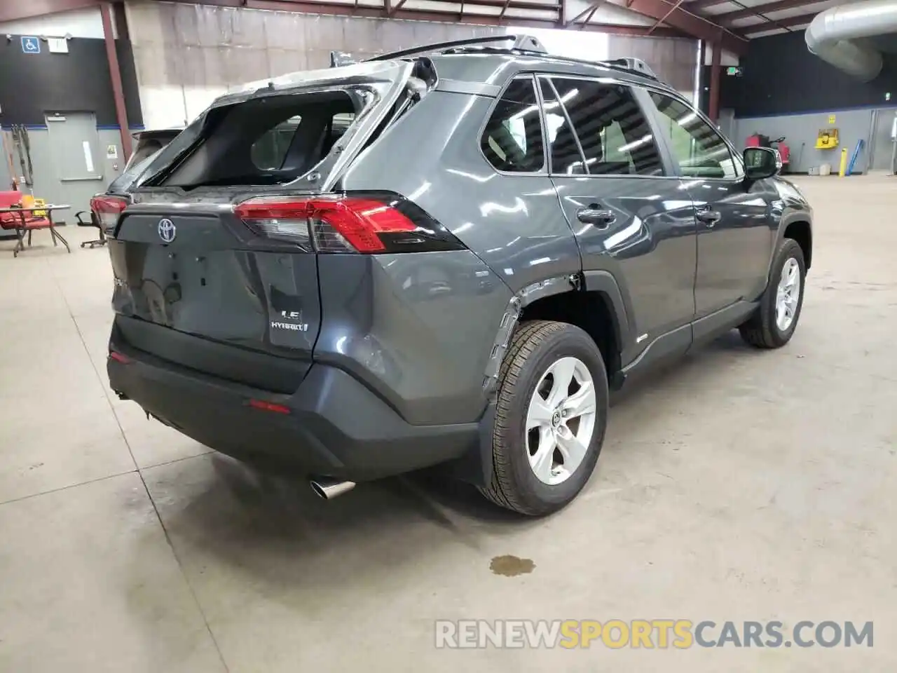 4 Photograph of a damaged car JTMMWRFV5KD034311 TOYOTA RAV4 2019