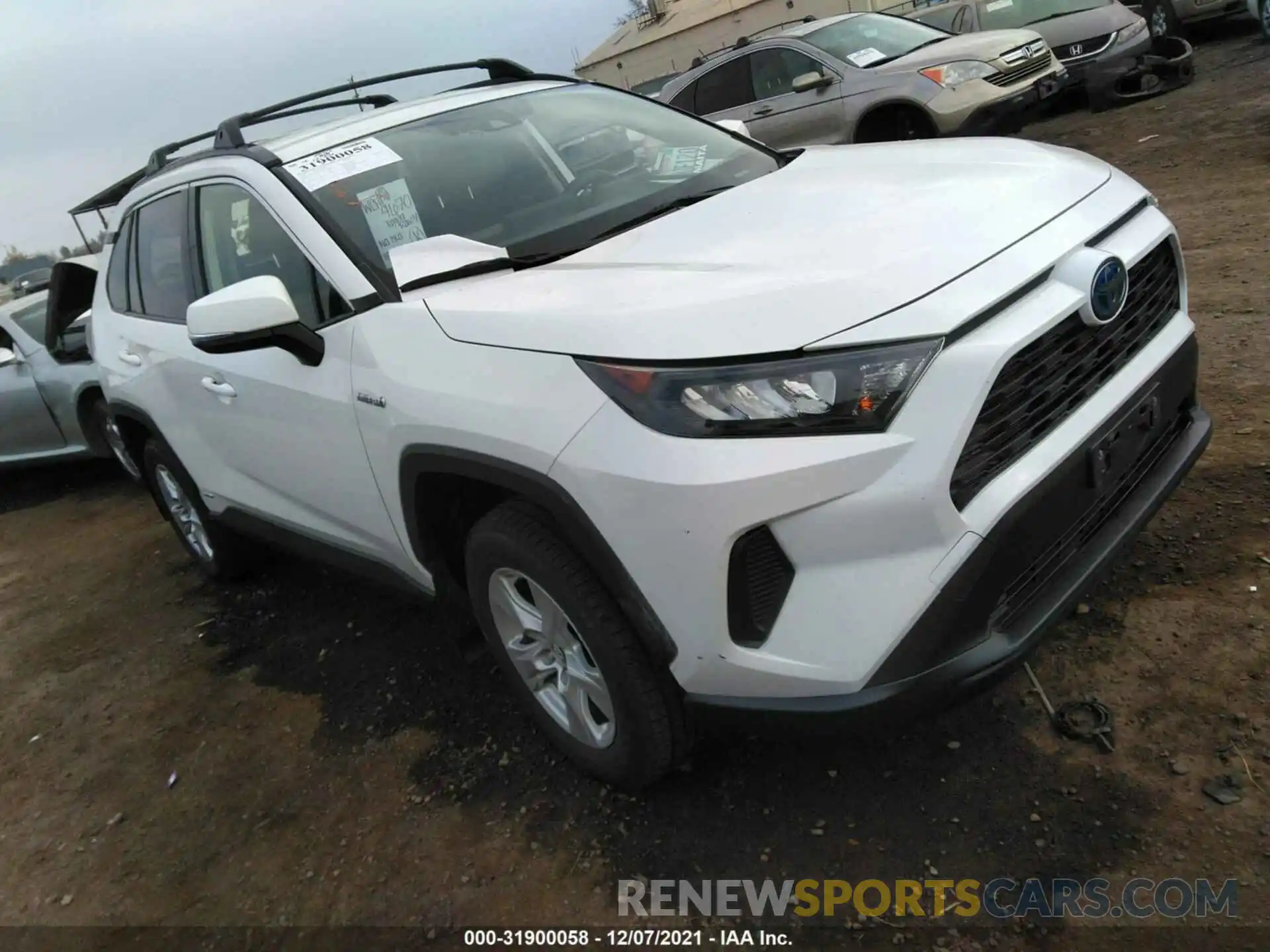 1 Photograph of a damaged car JTMMWRFV5KD512582 TOYOTA RAV4 2019