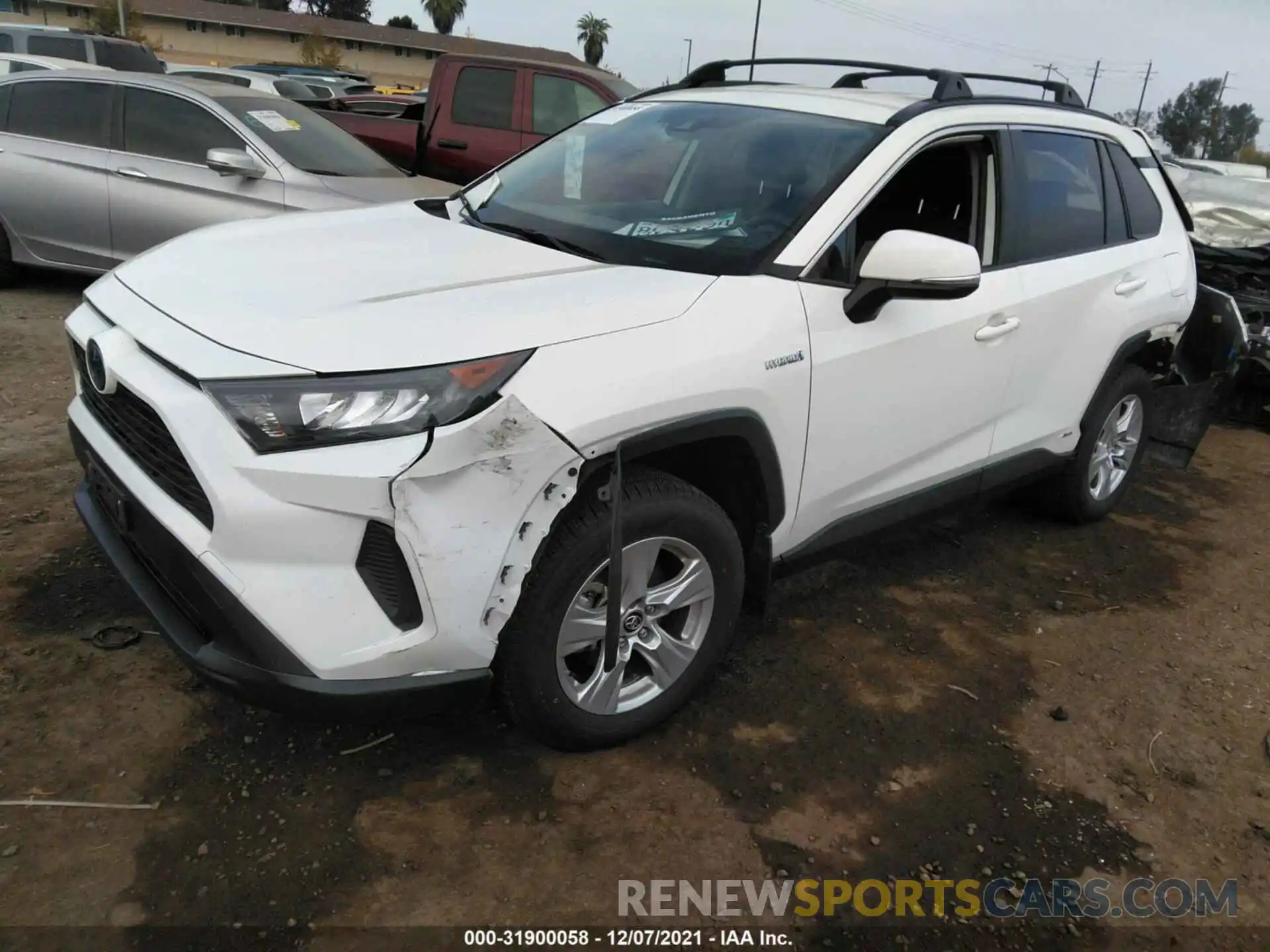 2 Фотография поврежденного автомобиля JTMMWRFV5KD512582 TOYOTA RAV4 2019