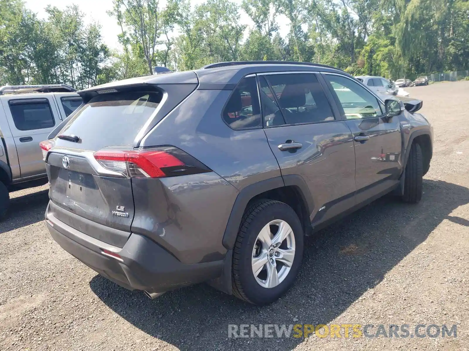 4 Photograph of a damaged car JTMMWRFV6KD033183 TOYOTA RAV4 2019