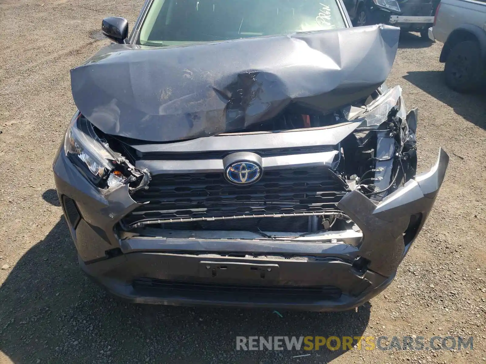 9 Photograph of a damaged car JTMMWRFV6KD033183 TOYOTA RAV4 2019