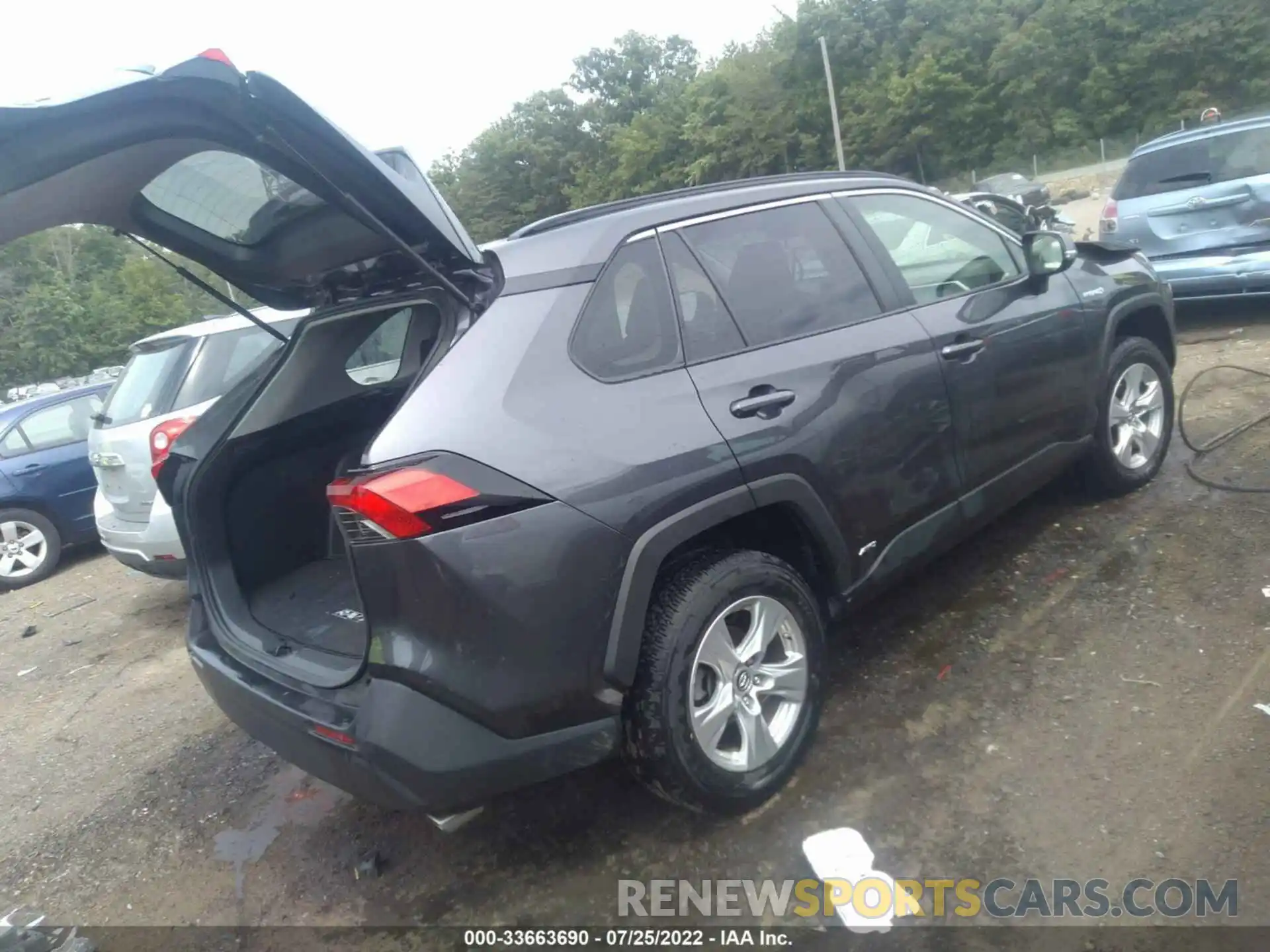 4 Photograph of a damaged car JTMMWRFV7KJ006785 TOYOTA RAV4 2019