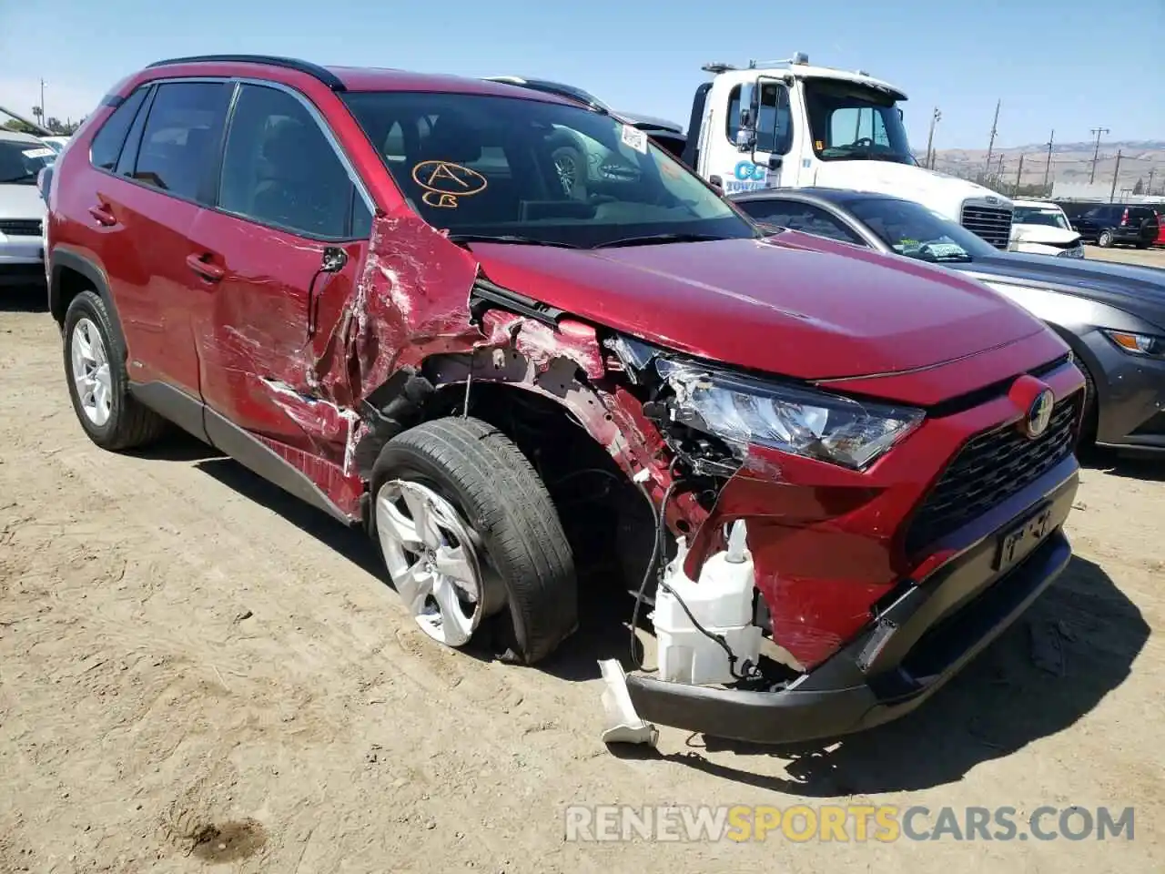 1 Photograph of a damaged car JTMMWRFV8KD004199 TOYOTA RAV4 2019