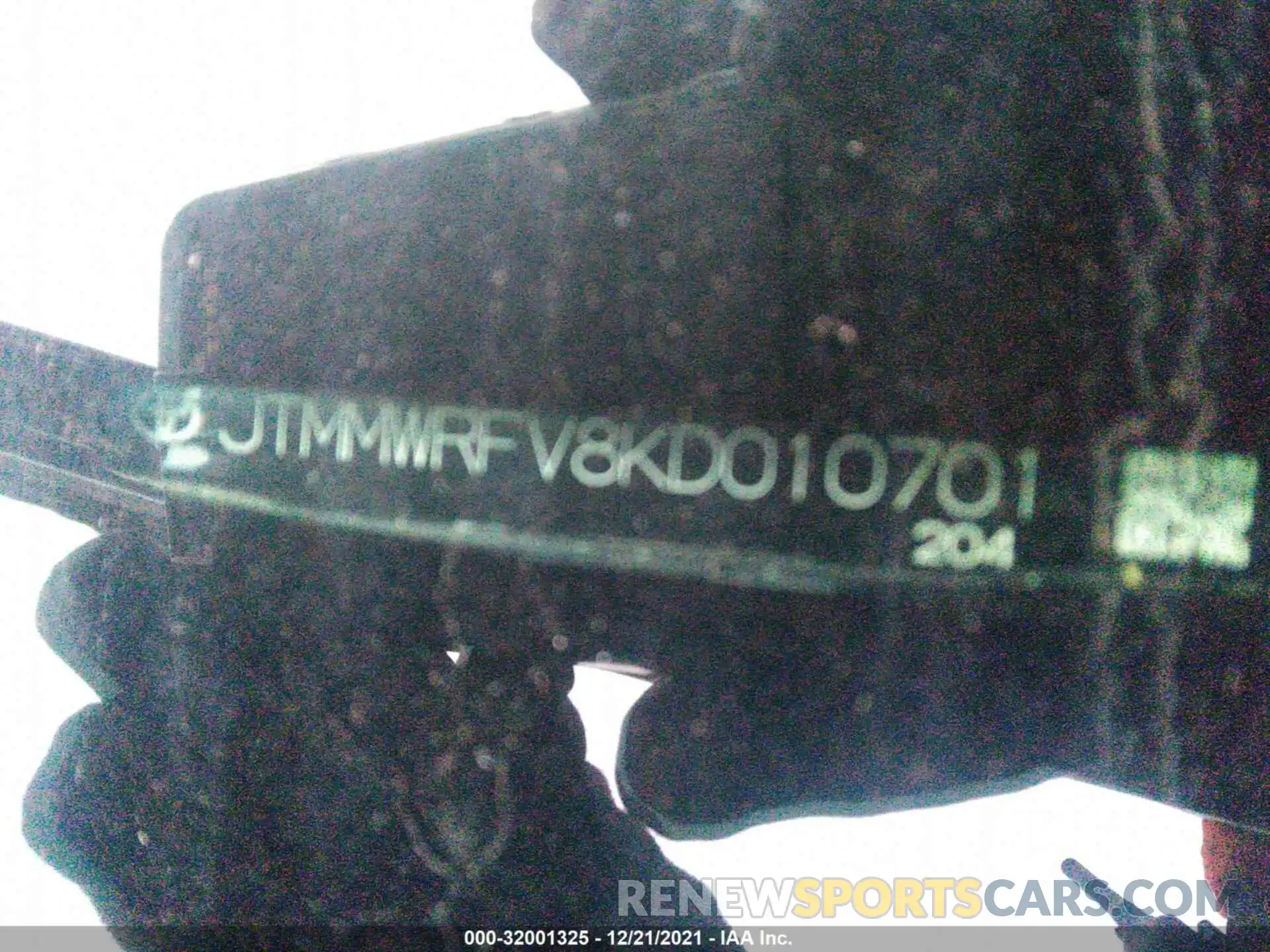 9 Фотография поврежденного автомобиля JTMMWRFV8KD010701 TOYOTA RAV4 2019