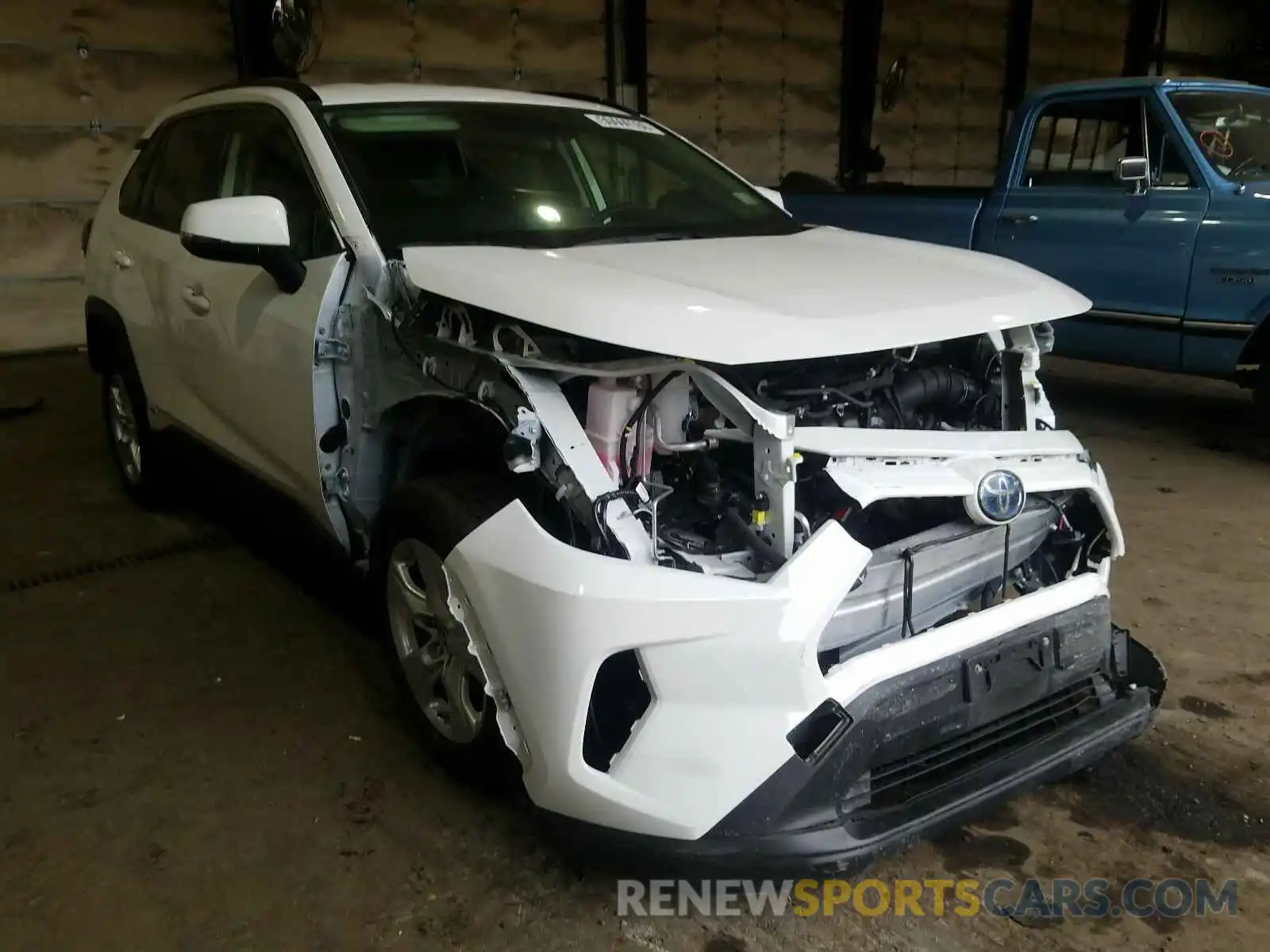 1 Photograph of a damaged car JTMMWRFV8KD013324 TOYOTA RAV4 2019