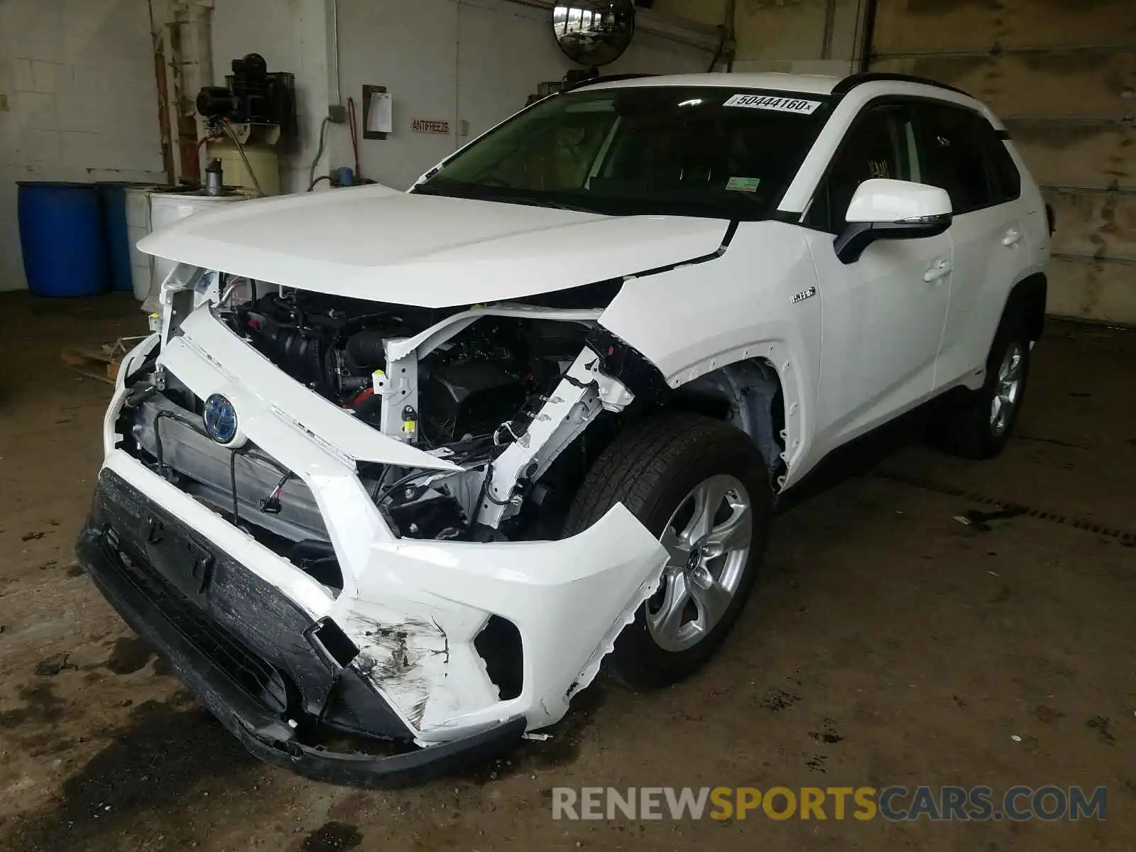 2 Фотография поврежденного автомобиля JTMMWRFV8KD013324 TOYOTA RAV4 2019