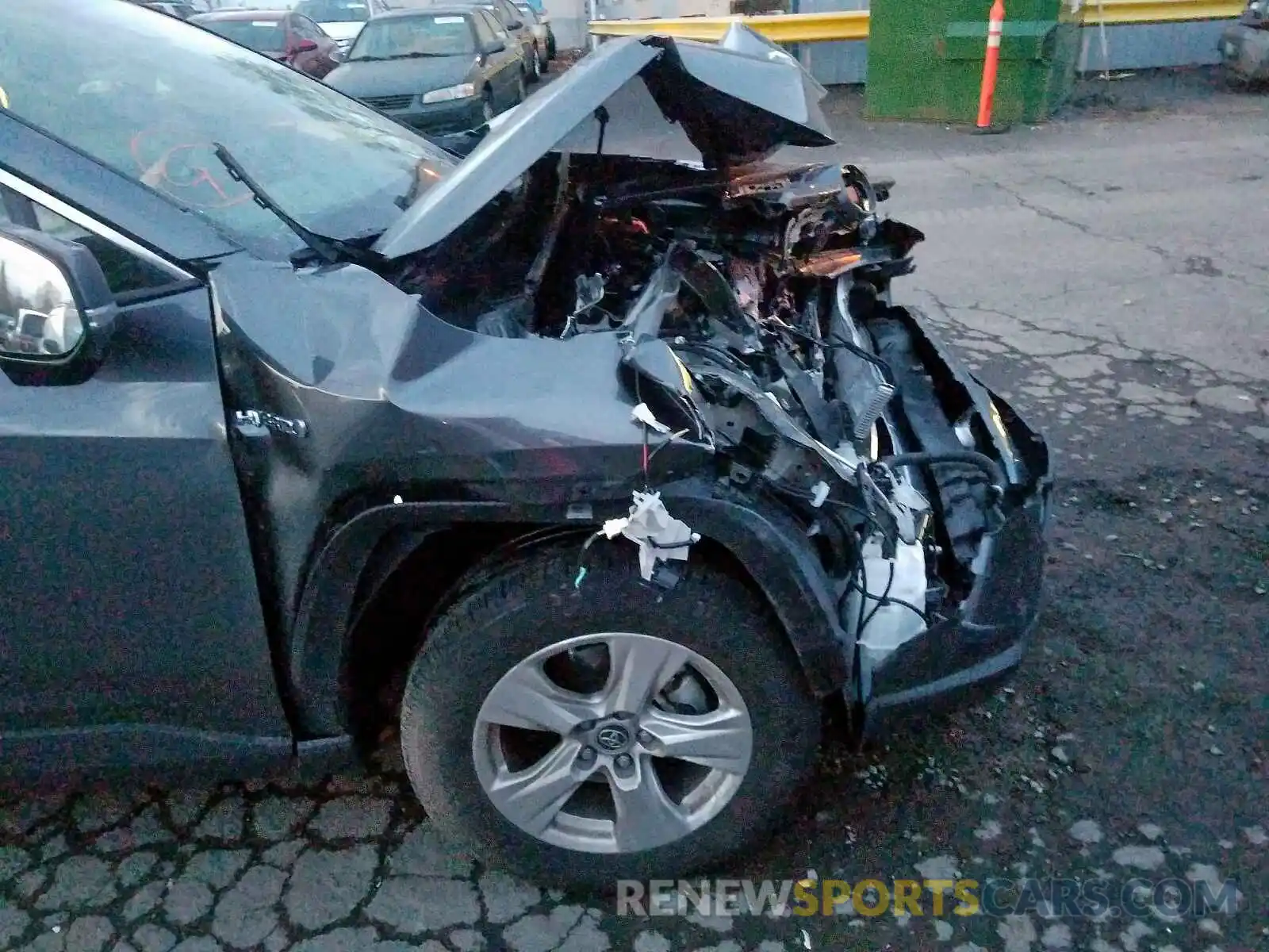 9 Photograph of a damaged car JTMMWRFV8KD013887 TOYOTA RAV4 2019