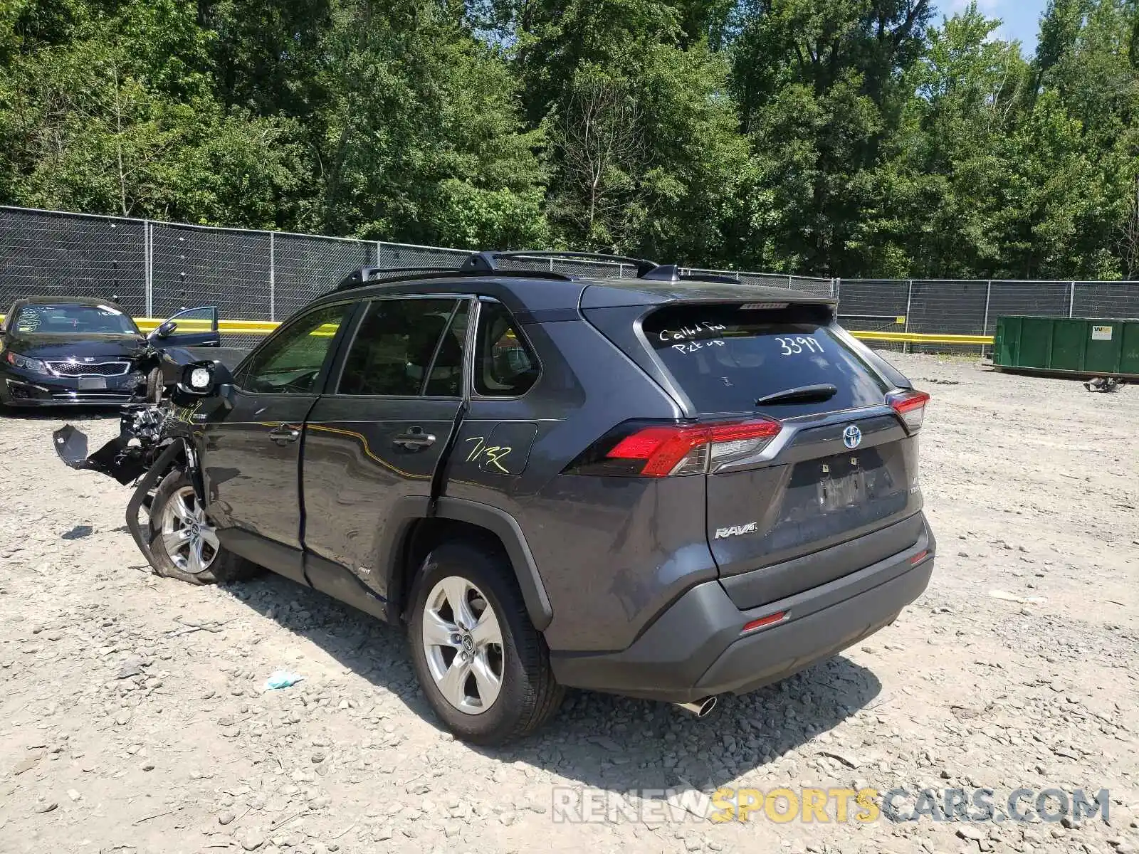 3 Photograph of a damaged car JTMMWRFV8KD023397 TOYOTA RAV4 2019